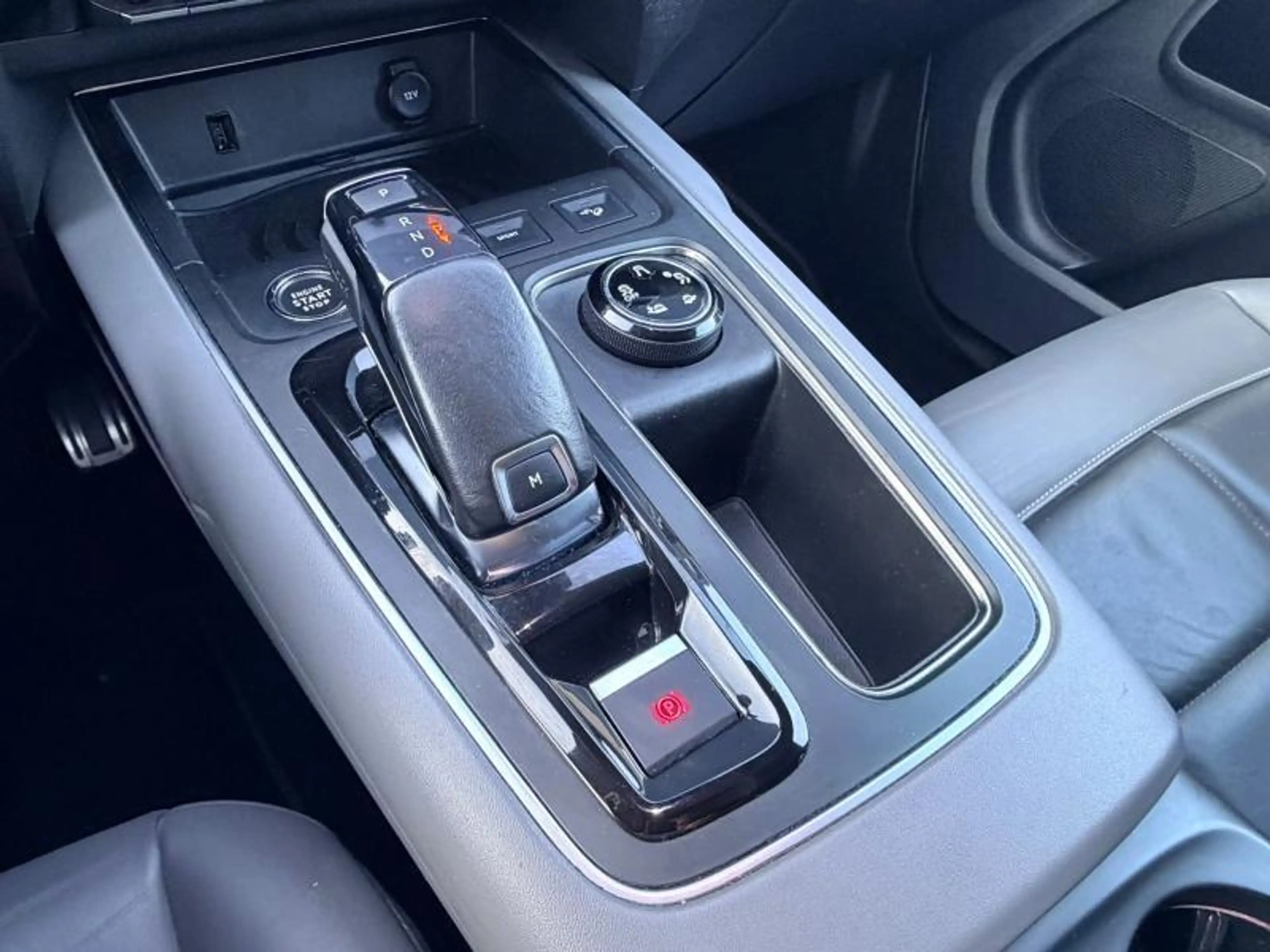 Citroen C5 Aircross Shine / 1.5 BlueHDi / EAT8 — photo 11