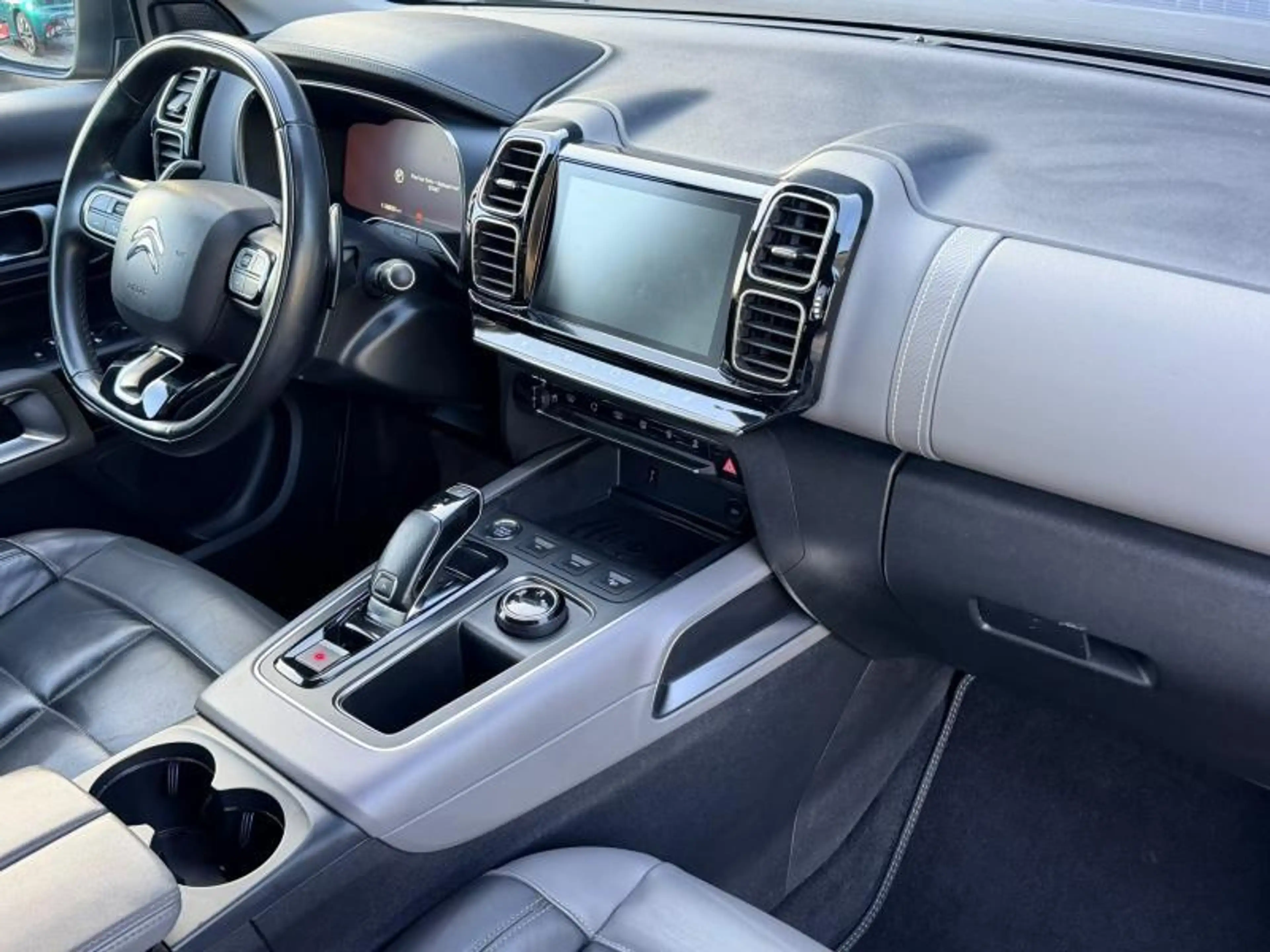 Citroen C5 Aircross Shine / 1.5 BlueHDi / EAT8 — photo 2