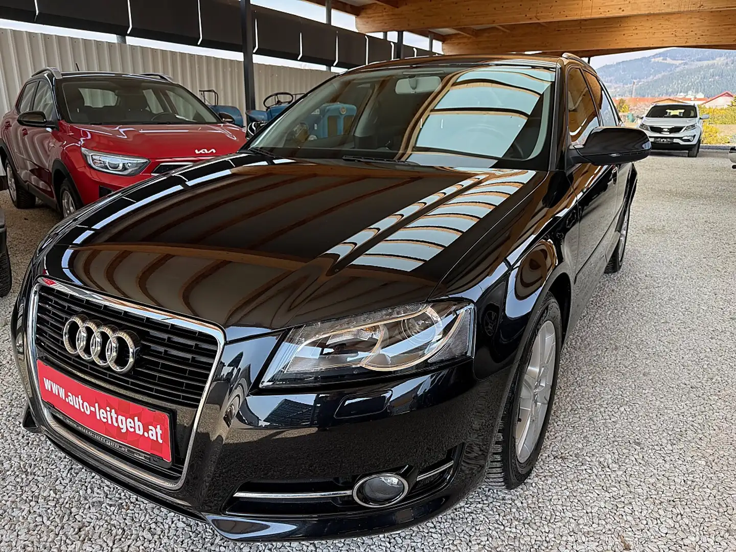 Audi A3 SB 1,4 TFSI Attraction S-tronic Schwarz - 1