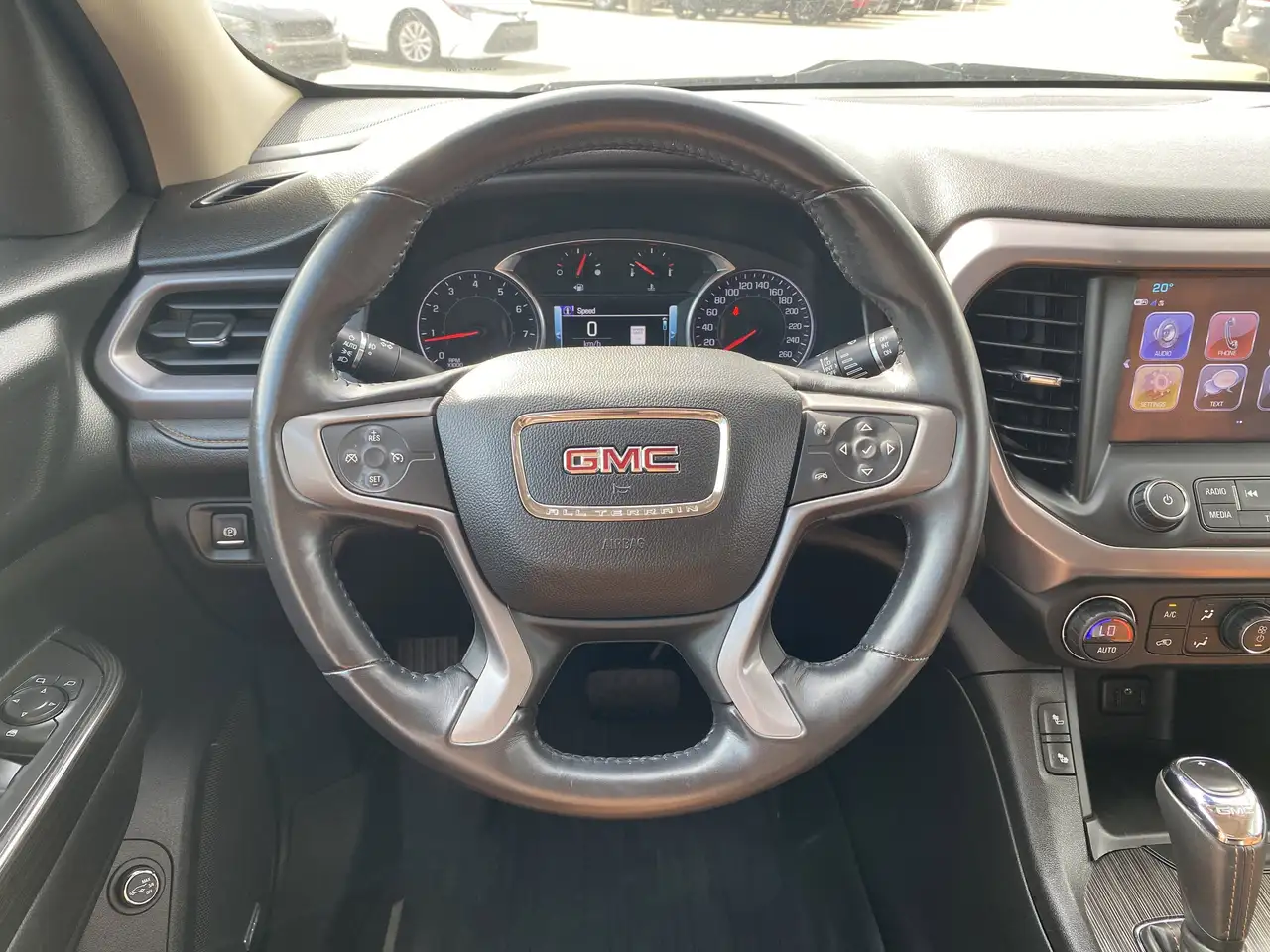 GMC Acadia fotografie GMC Acadia