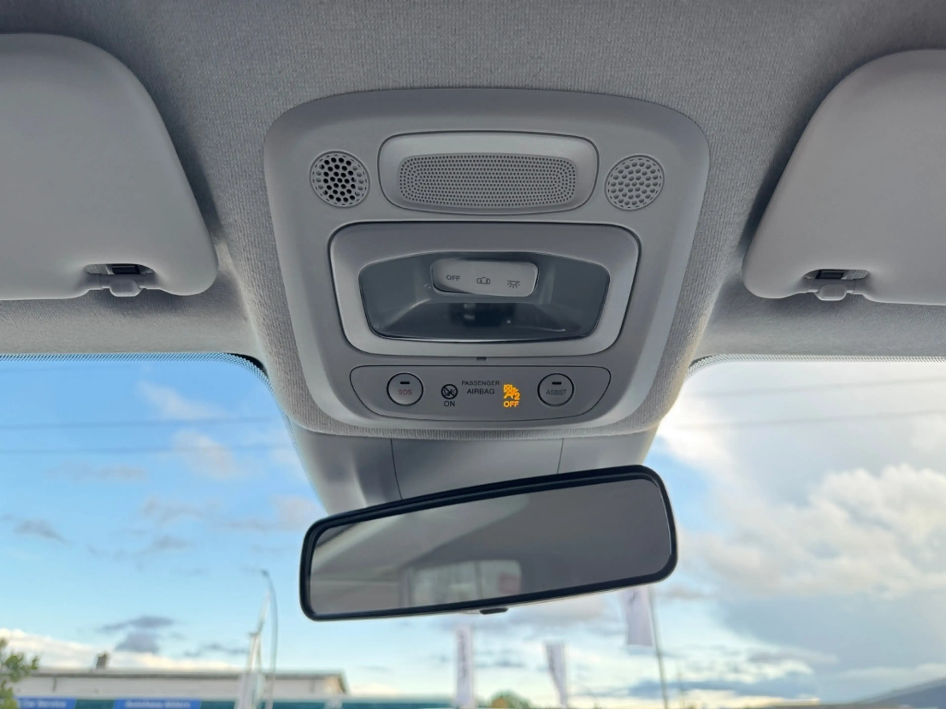 Fiat 500 +KAMERA+SITZHEIZUNG+CARPLAY+TOTWINKEL+PDC+KEYLESS+ — photo 24