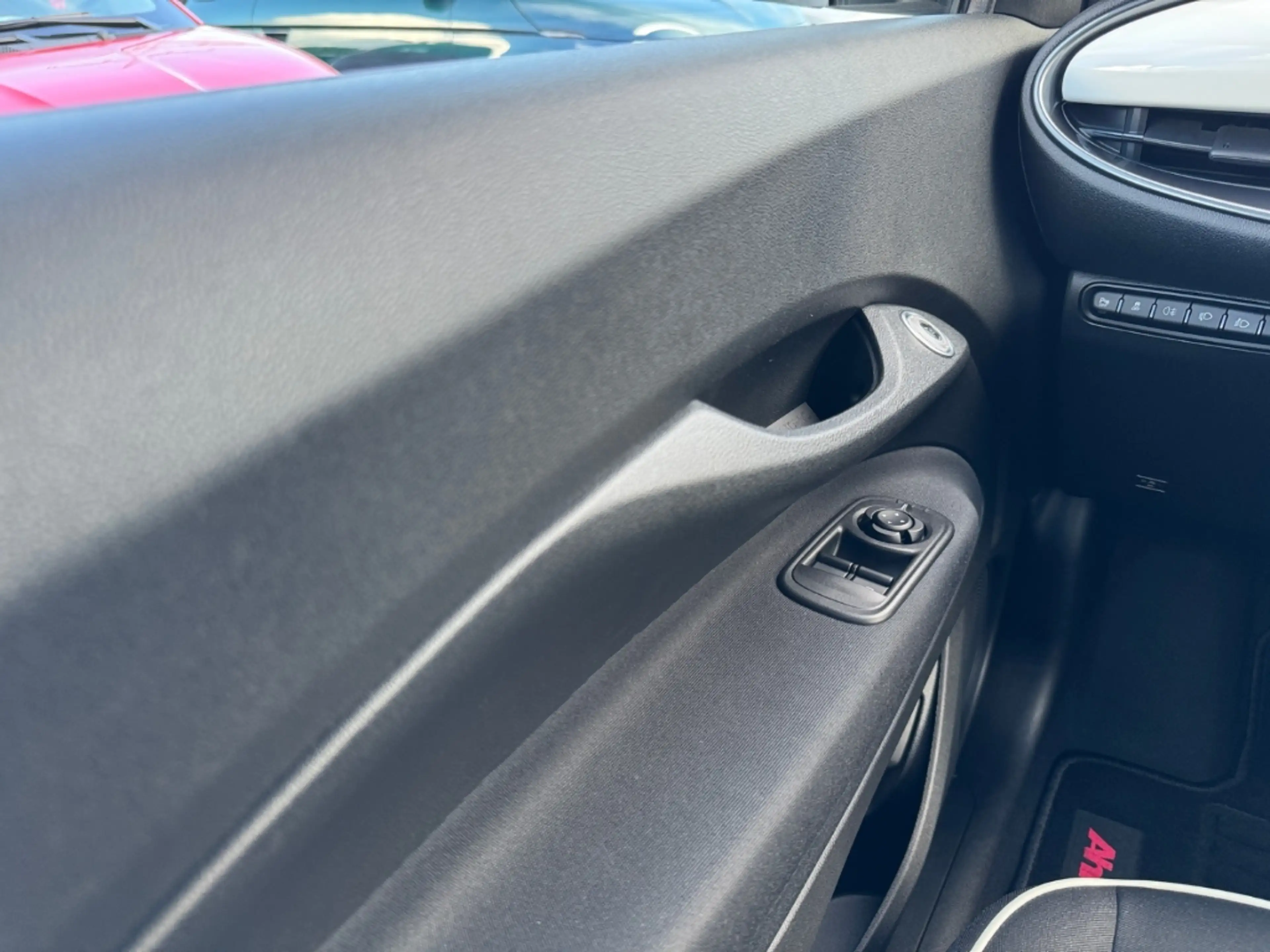 Fiat 500 +KAMERA+SITZHEIZUNG+CARPLAY+TOTWINKEL+PDC+KEYLESS+ — photo 16