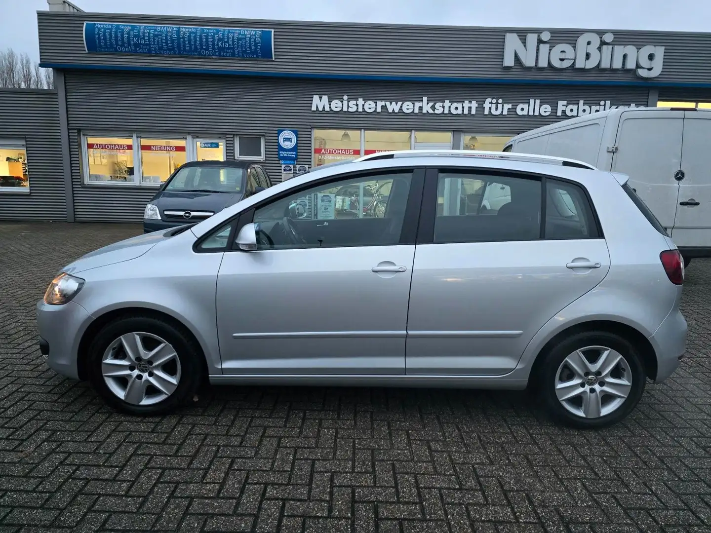 Volkswagen Golf Plus 1.4 TSI DSG Comfortline Silber - 2