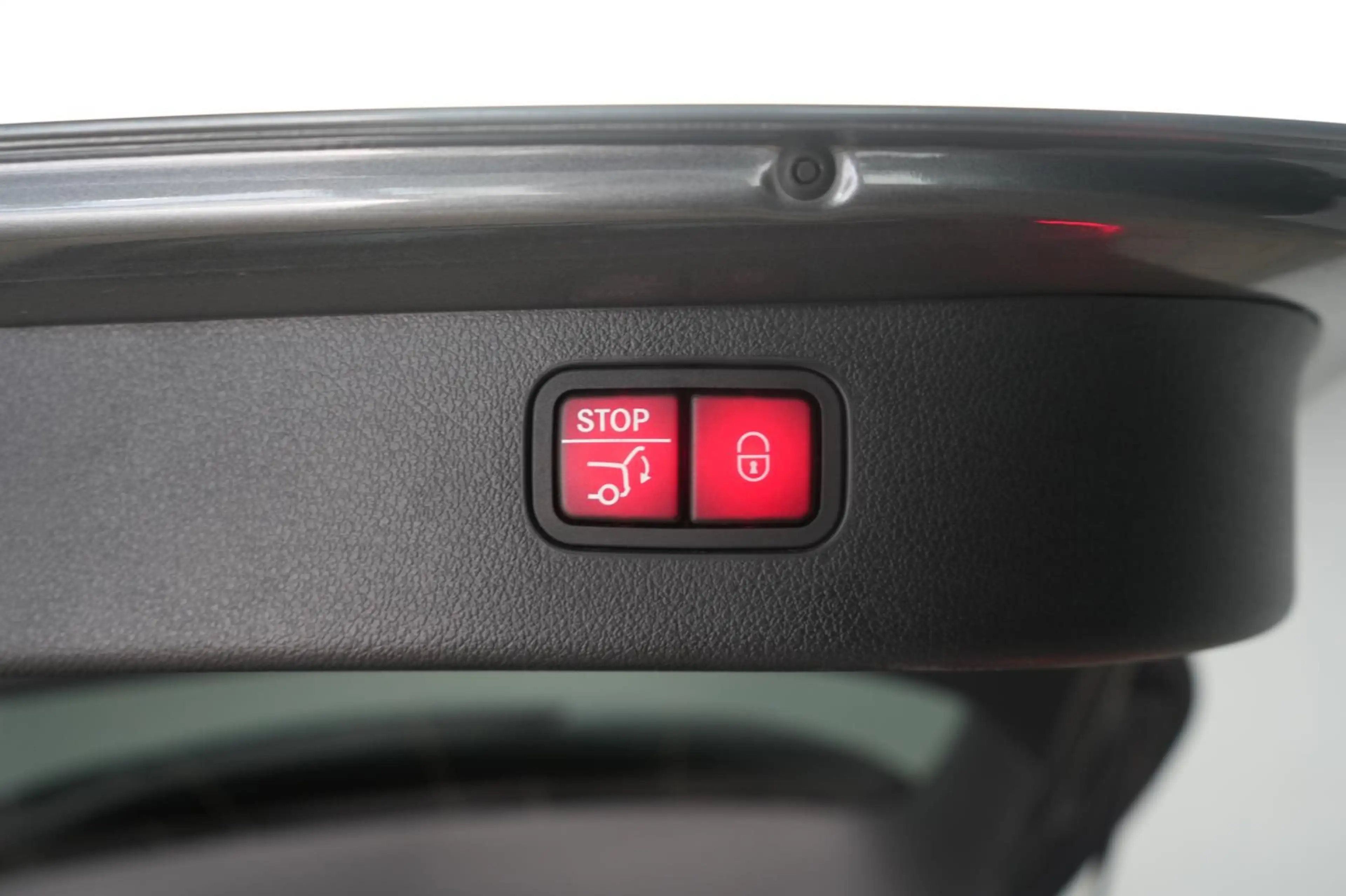 Mercedes-Benz C 300 d T 9G-Tronic AMG Distronic/Kamera/Standhz — photo 8