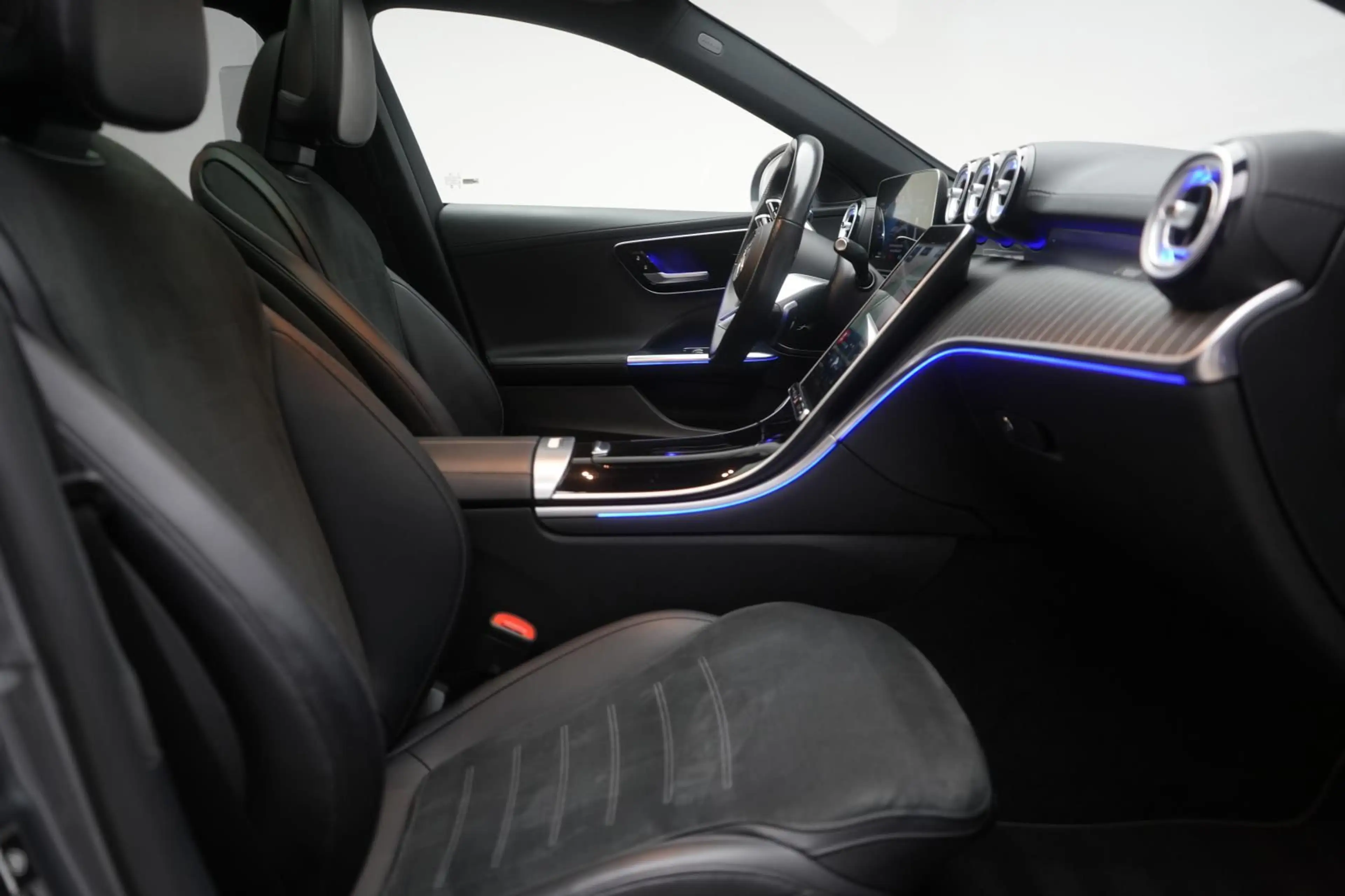 Mercedes-Benz C 300 d T 9G-Tronic AMG Distronic/Kamera/Standhz — photo 15