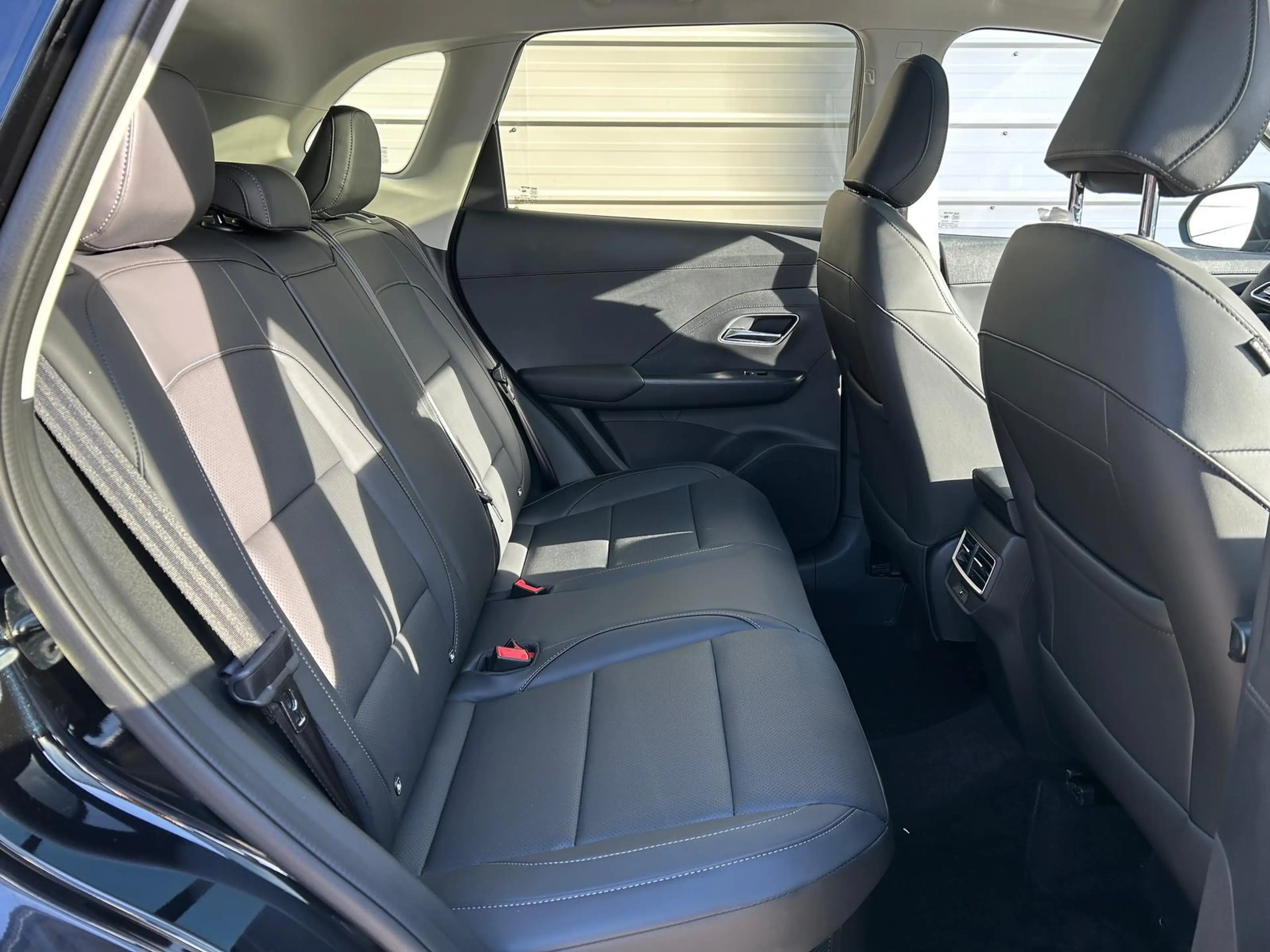 MG ZS Luxury HEV+ 197 PS MJ26 *Pano*Navi*Android Auto... — photo 14