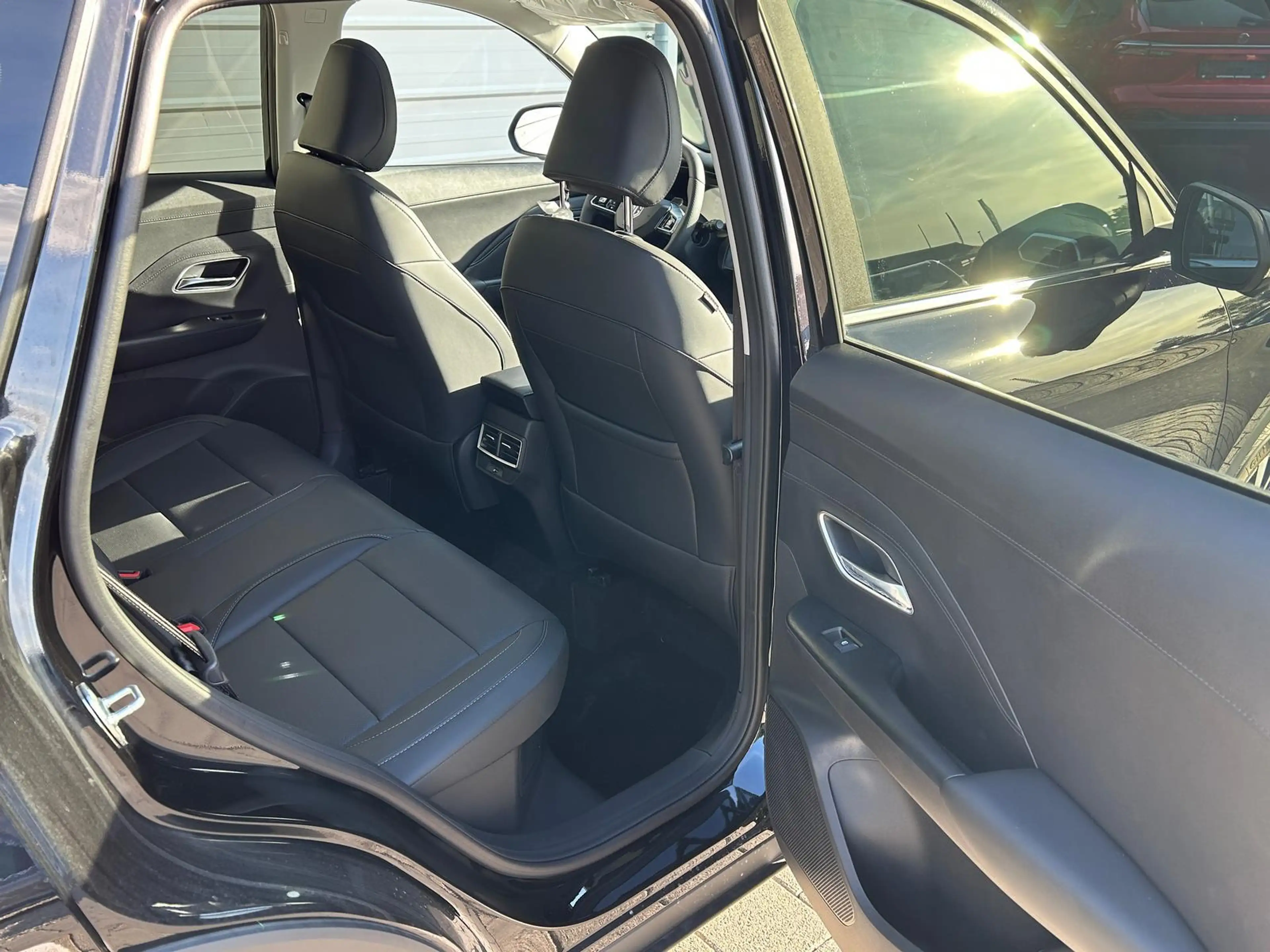 MG ZS Luxury HEV+ 197 PS MJ26 *Pano*Navi*Android Auto... — photo 13