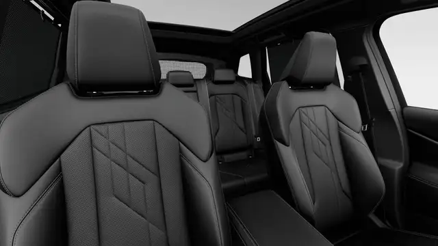 BMW X3 view 11