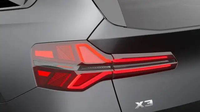 BMW X3 view 8