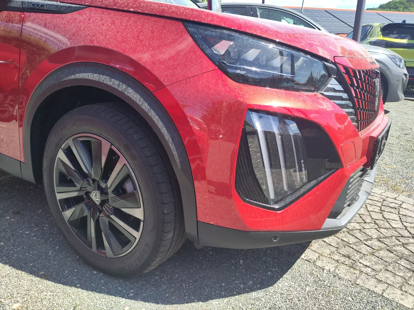 Peugeot 2008 GT 360°Kamera Rouge - 2