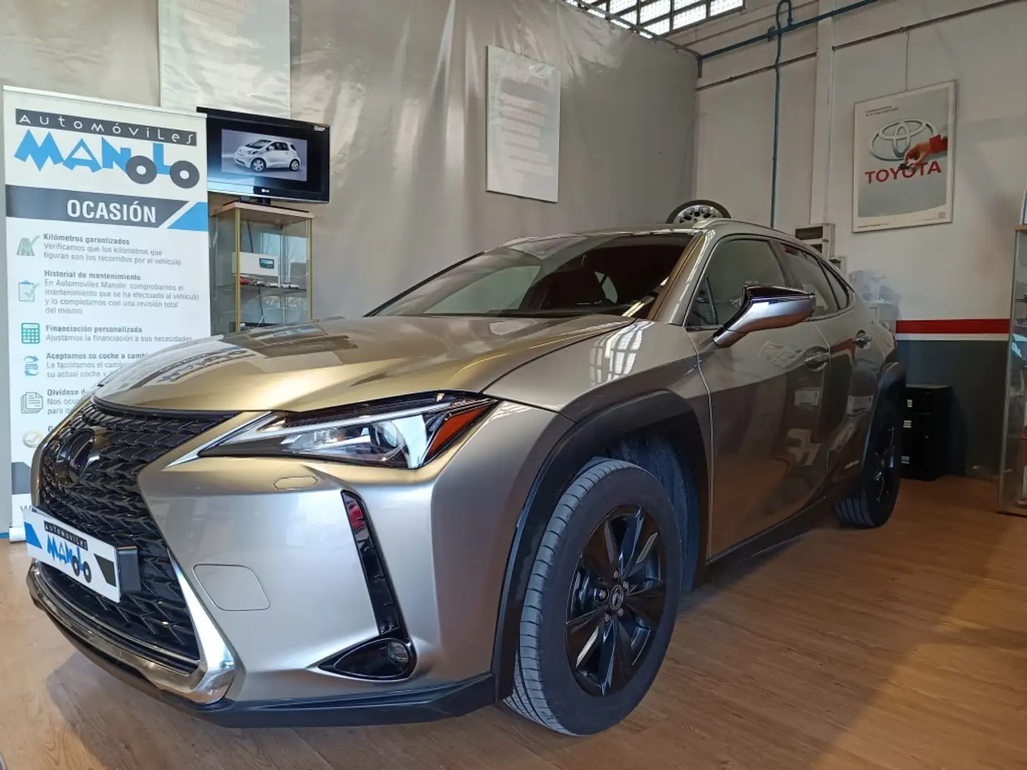 Lexus UX 250h Business 2WD Gris - 1