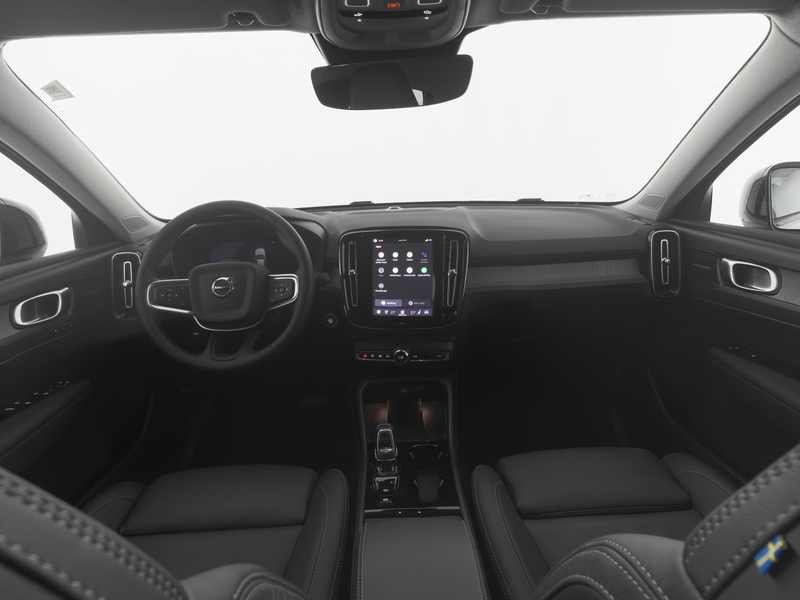 Volvo XC40 B3  Plus Dark+360°KAM+LEDER+STANDHZG+MEMRY+ — photo 4