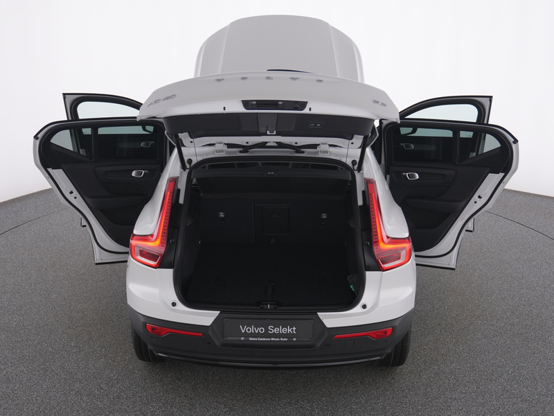 Volvo XC40 B3  Plus Dark+360°KAM+LEDER+STANDHZG+MEMRY+ — photo 14