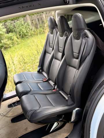 Tesla Model X P90DL Allradantrieb Ludicrous Modus 7 Sitzer
