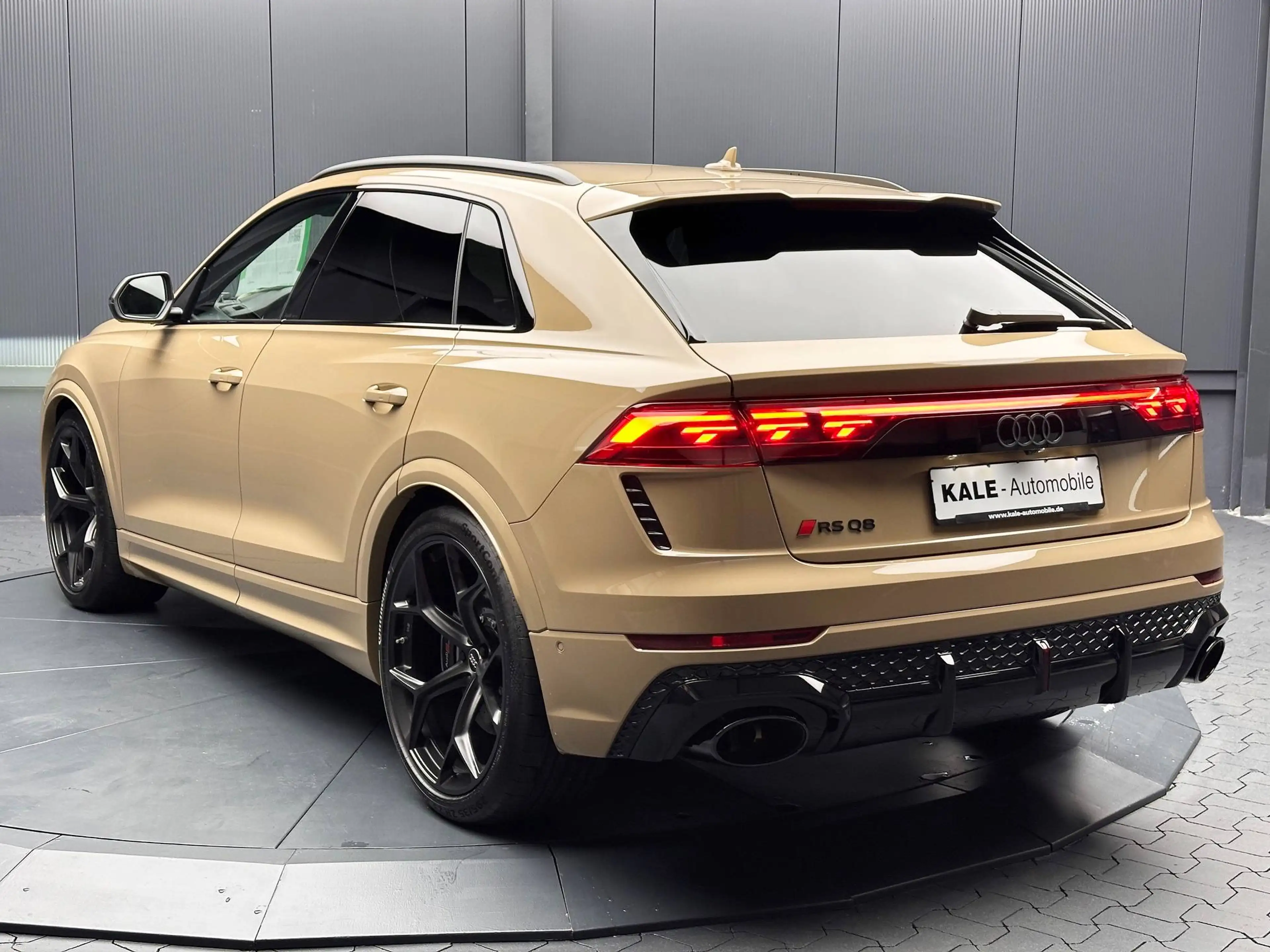 Audi RS Q8 Performance quattro *V-Max*PANORAMA*RS-Abgas*Standhzg* — photo 3
