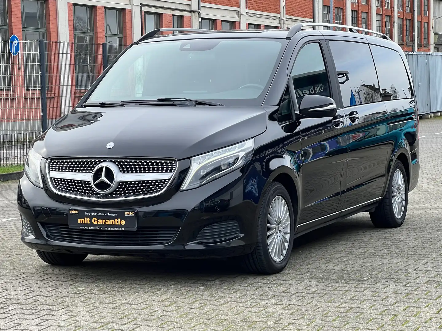 Mercedes-Benz V 220 V 220 CDI/d, 250 CDI/BT/d EDITION lang (447.813) Чорний - 2