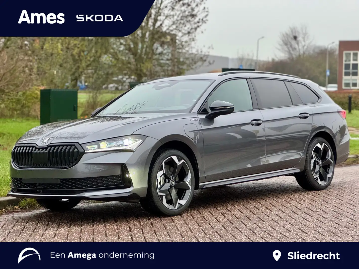 Skoda Superb Combi 1.5 TSI 204pk DSG PHEV Sportline Business | Grigio - 1