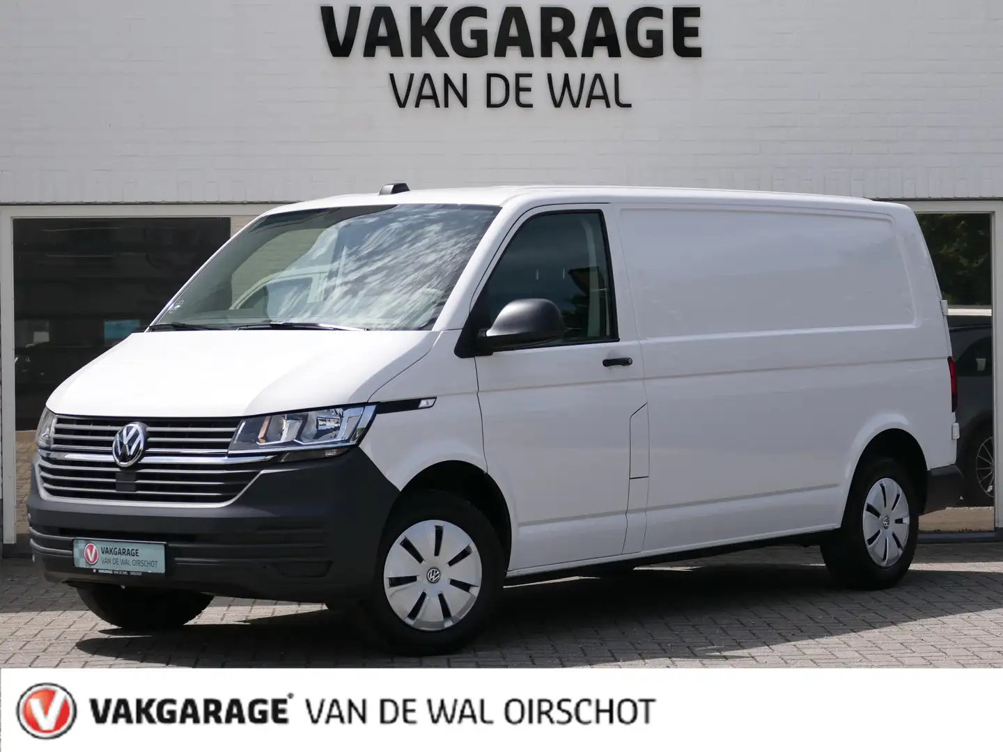 Volkswagen T6.1 Transporter 2.0 TDI L2H1 30 Comfortline | Trekhaak | Parkeerse Blanco - 1
