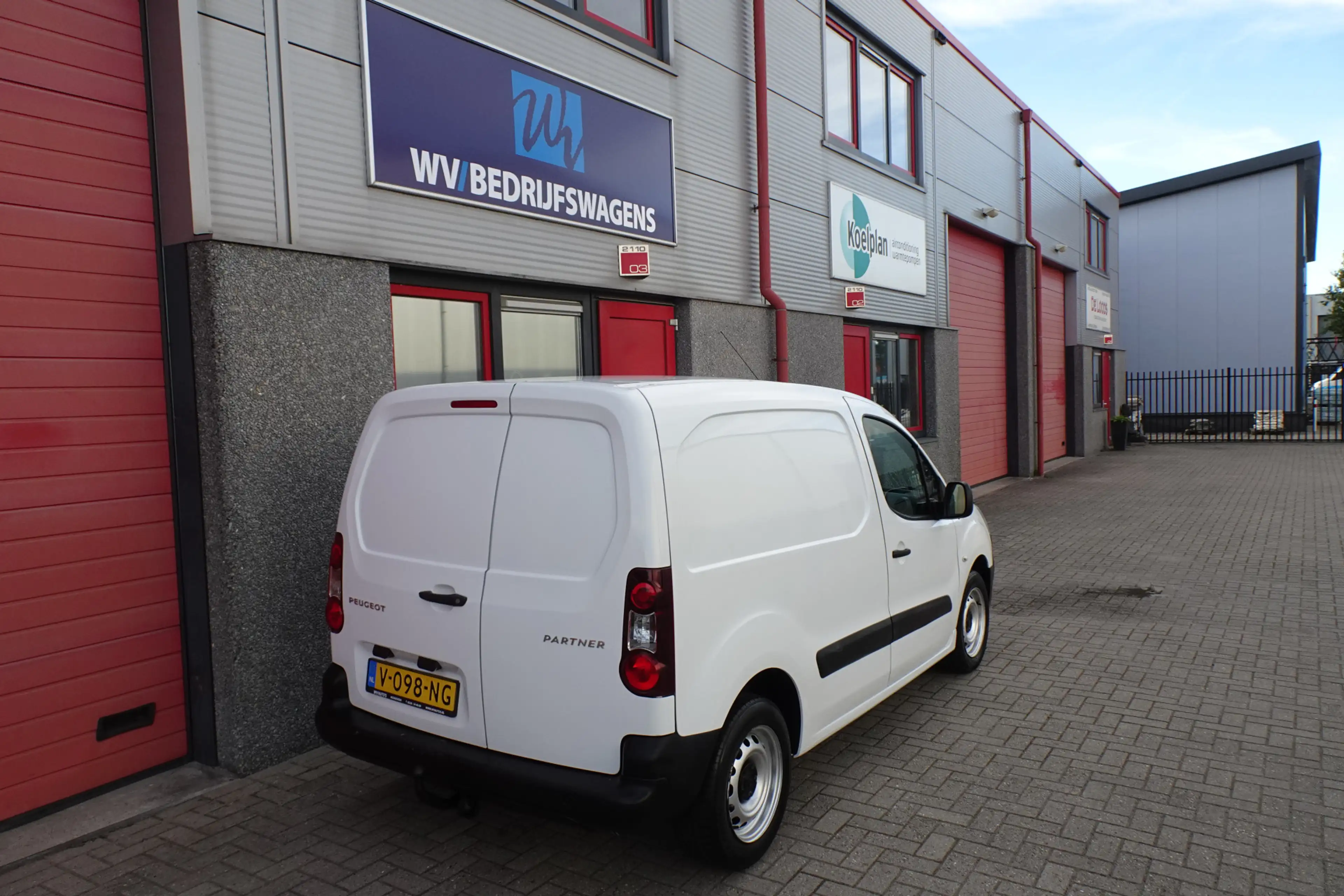 Peugeot Partner 120 1.6 BlueHDi 75 L1 XR airco 124381 km !! — photo 3