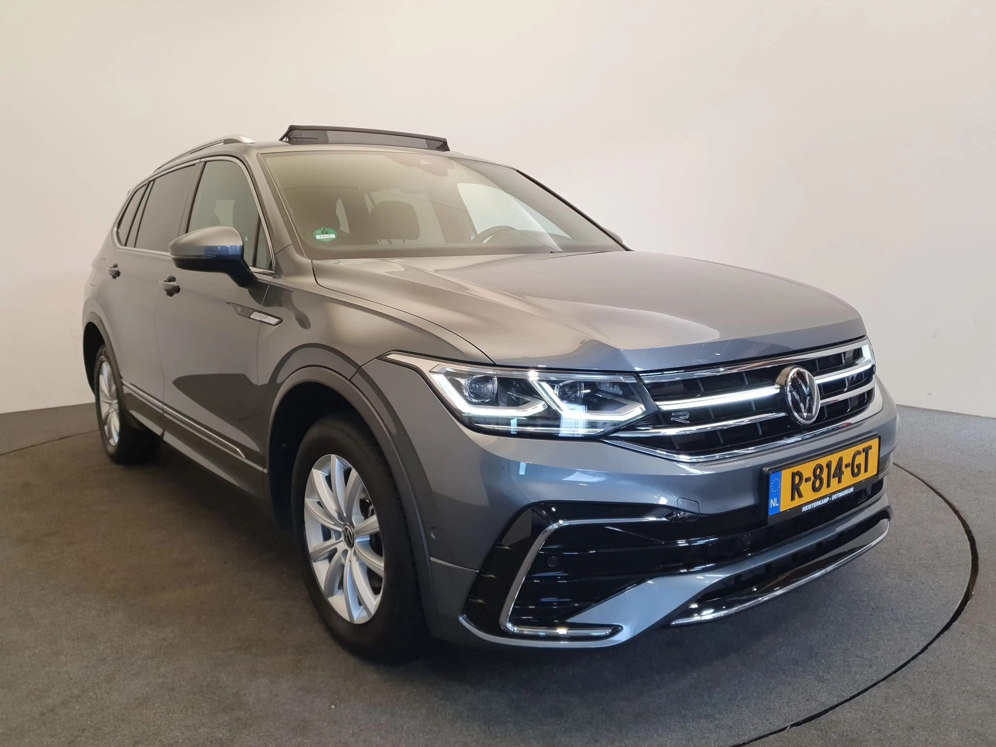 Volkswagen Tiguan Allspace 1.5 TSI R-Line Business+ 7p. Panoramadak, Headup — photo 2