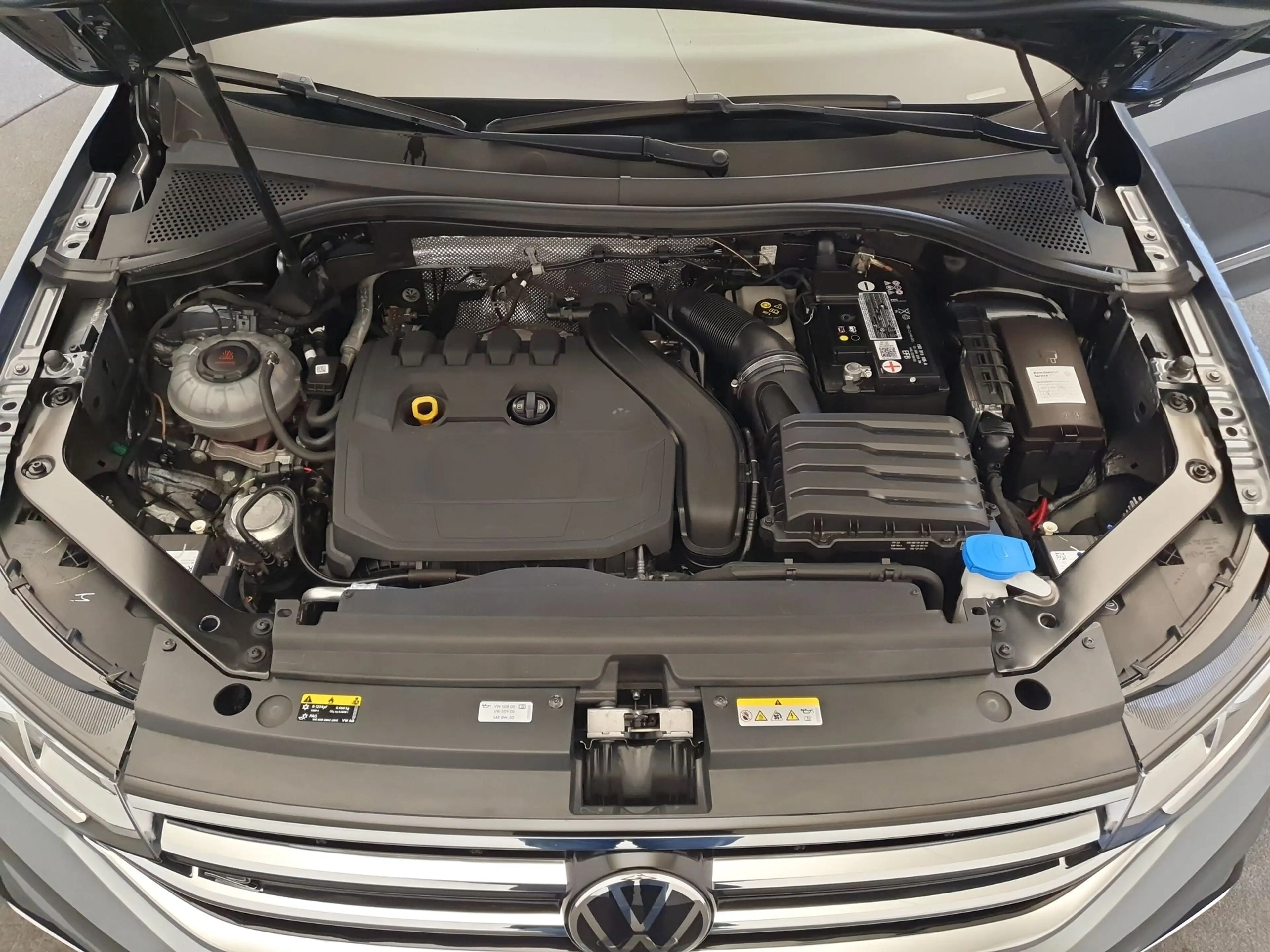 Volkswagen Tiguan Allspace 1.5 TSI R-Line Business+ 7p. Panoramadak, Headup — photo 31