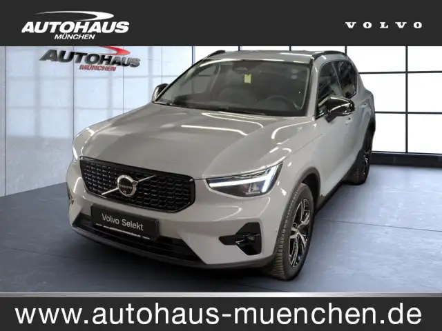 Volvo XC40 XC 40 Plus Dark 2WD Bluetooth LED Vollleder Klima