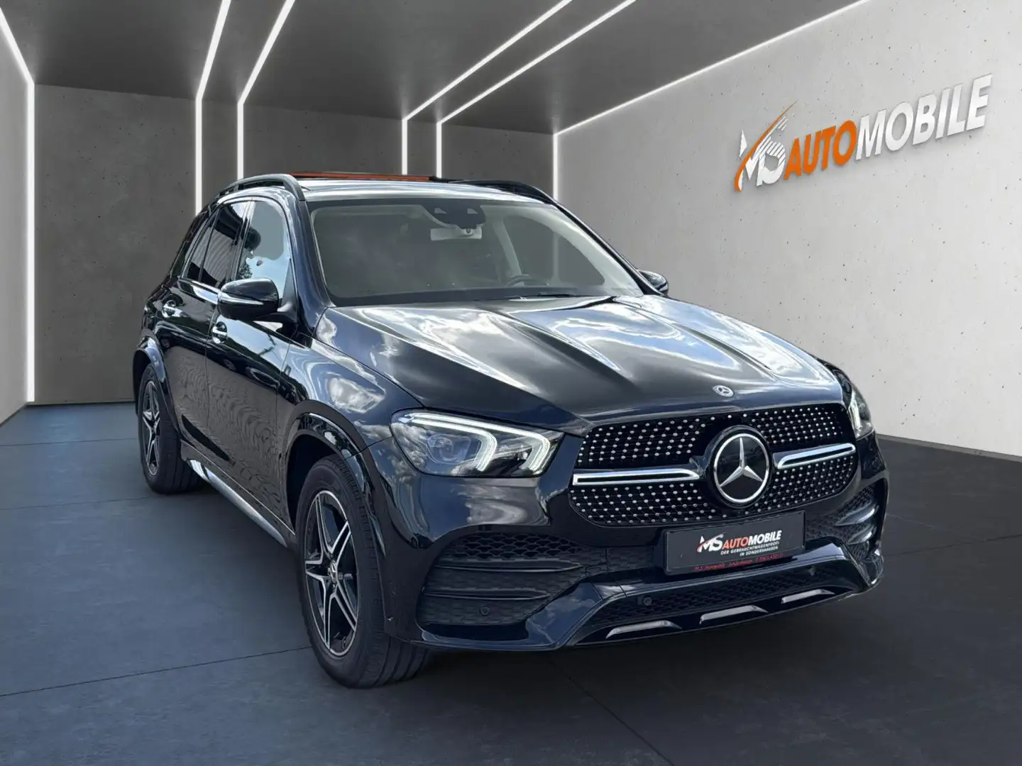 Mercedes-Benz GLE 350 d 4MATIC AMG+DISTR+STHZ+AHK+PANO+AIRMATIC Nero - 2