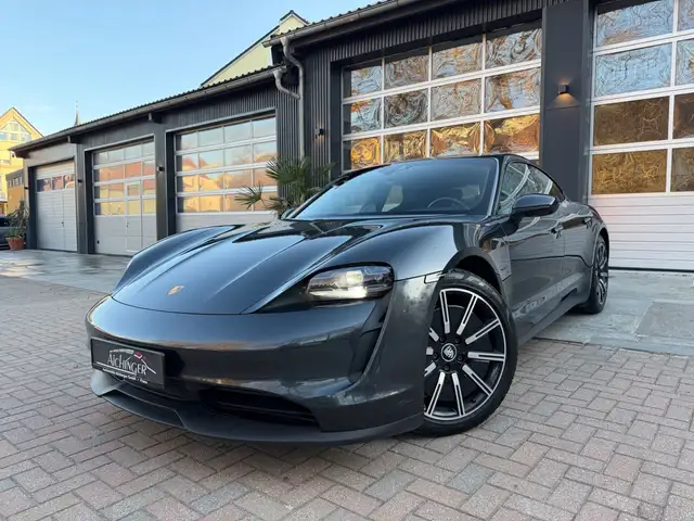 Porsche Taycan 4 S 2.Hand LED Bose Leder Lift Chrono