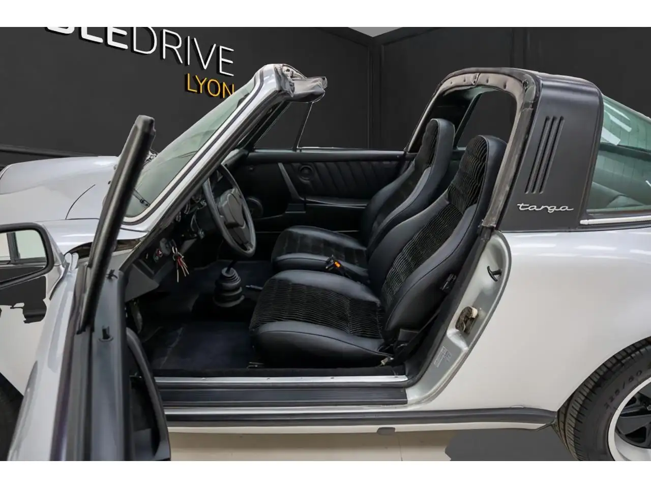 Porsche 911 MOTEUR BOXER 3.0 SC TARGA - BVM 5 - EN EXCELLENT ETAT - 180cv, foto 9