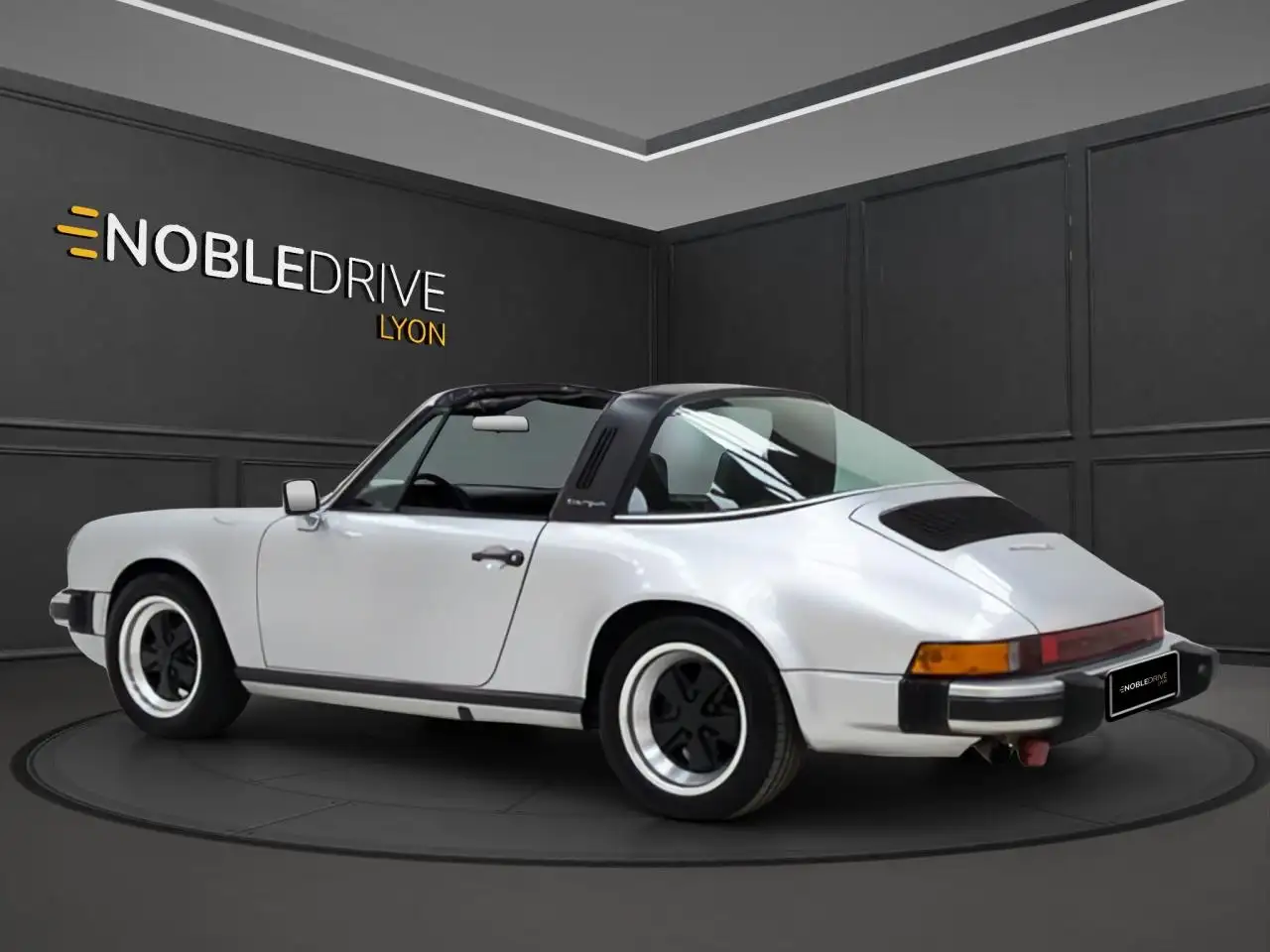 Porsche 911 MOTEUR BOXER 3.0 SC TARGA - BVM 5 - EN EXCELLENT ETAT - 180cv, foto 8
