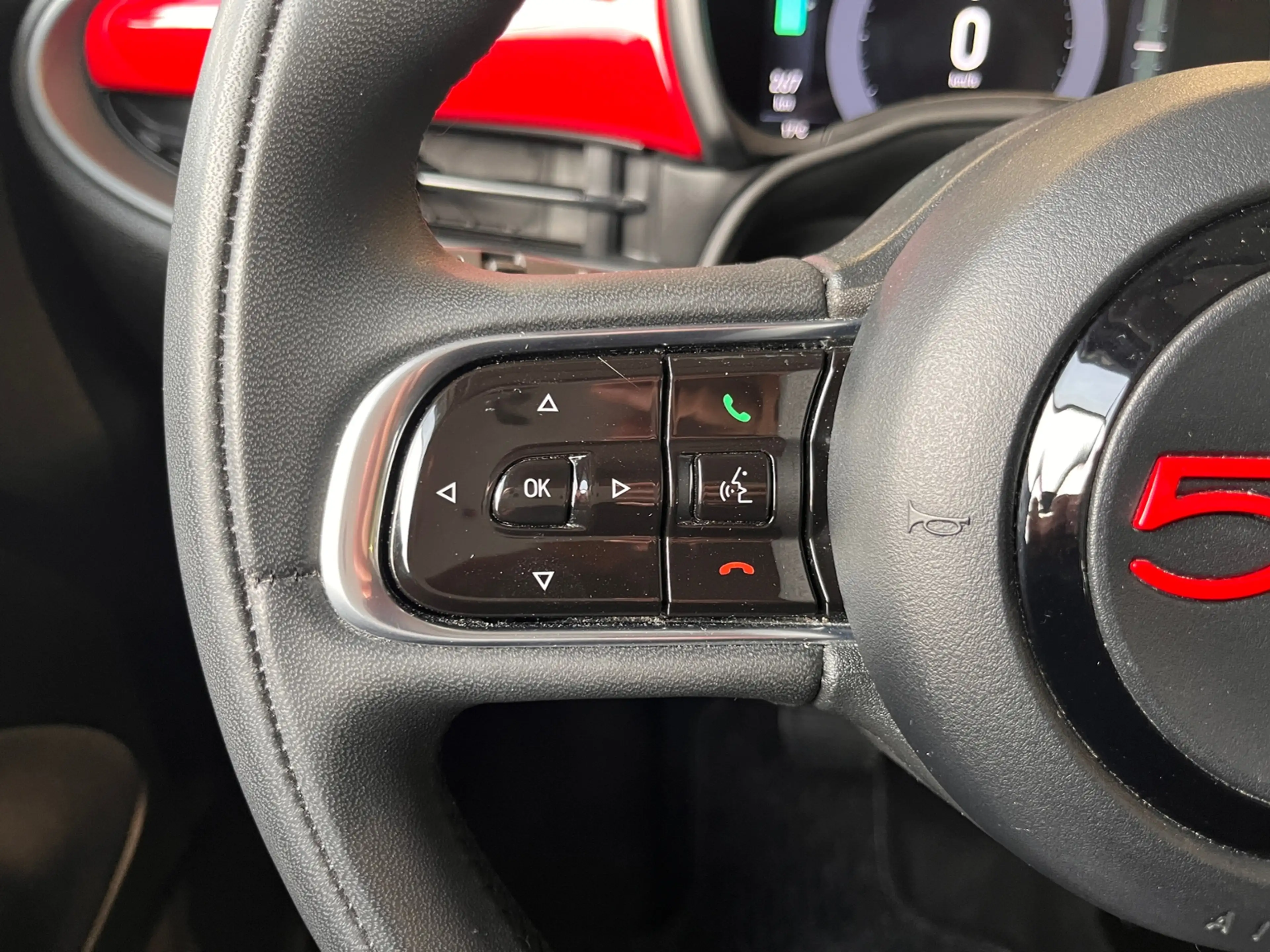 Fiat 500e 42 kWh Akku Red NAVI KLIMA — photo 13