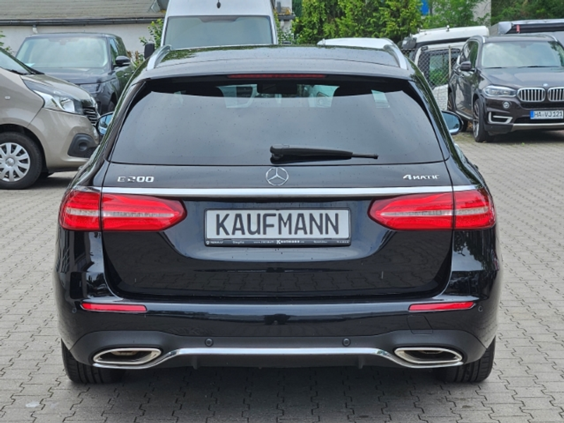Mercedes-Benz E 200 T-Modell 4-Matic Sportstyle Edition AMG LINE — photo 5