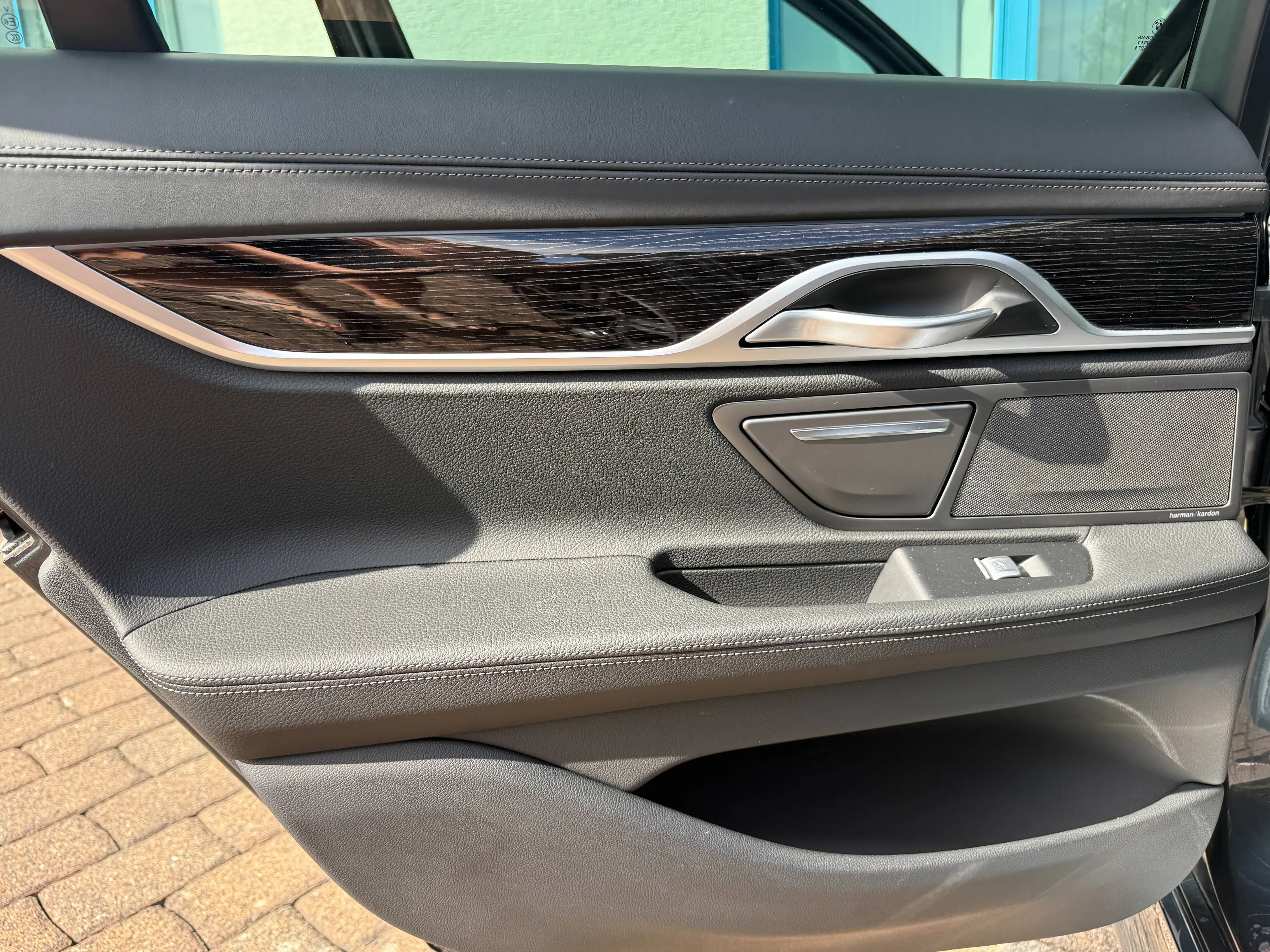 BMW 740 d xDrive Lim. M Sport HUD AHK Standheizung Massage — photo 9