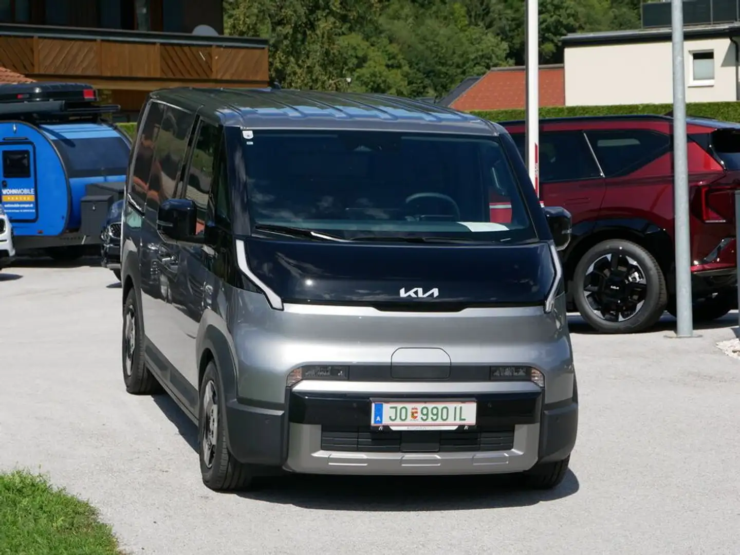 Kia Sonstige Cargo 4DR 71,2kWh L2H1 Pure Grau - 2