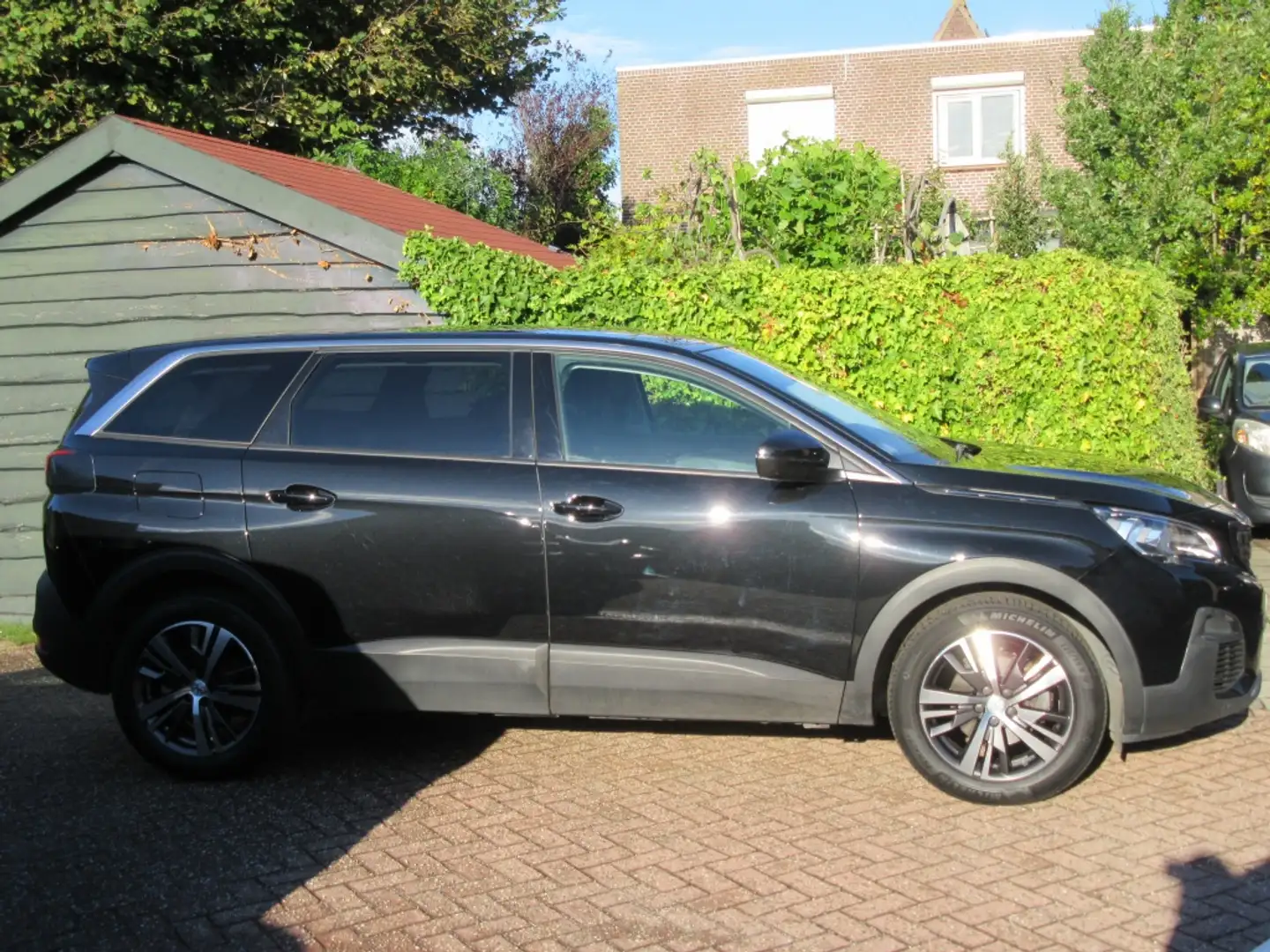 Peugeot 5008 1.2 PureTech Allure 7 pers | NWE DISTRIBUTIE | Nav Zwart - 2