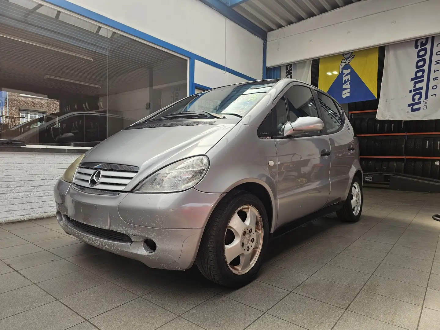 Mercedes-Benz A 170 CDI Avantgarde Gris - 2