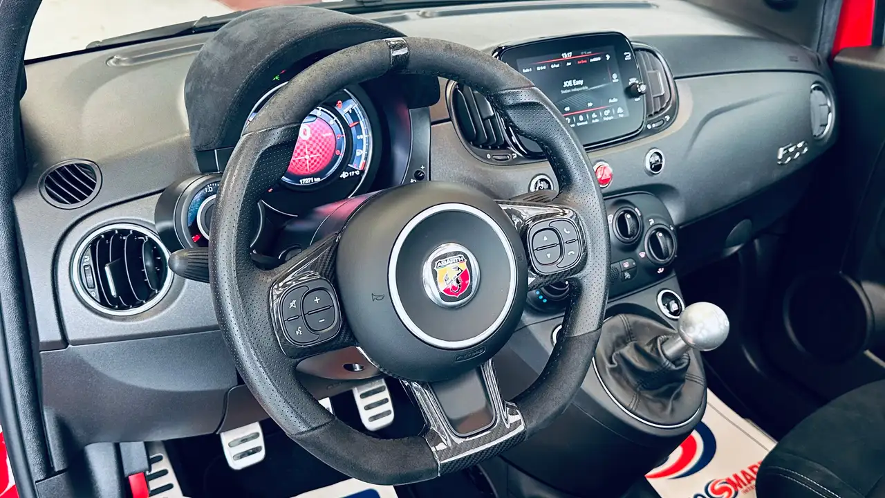 Abarth 695C 2023 — фото 11