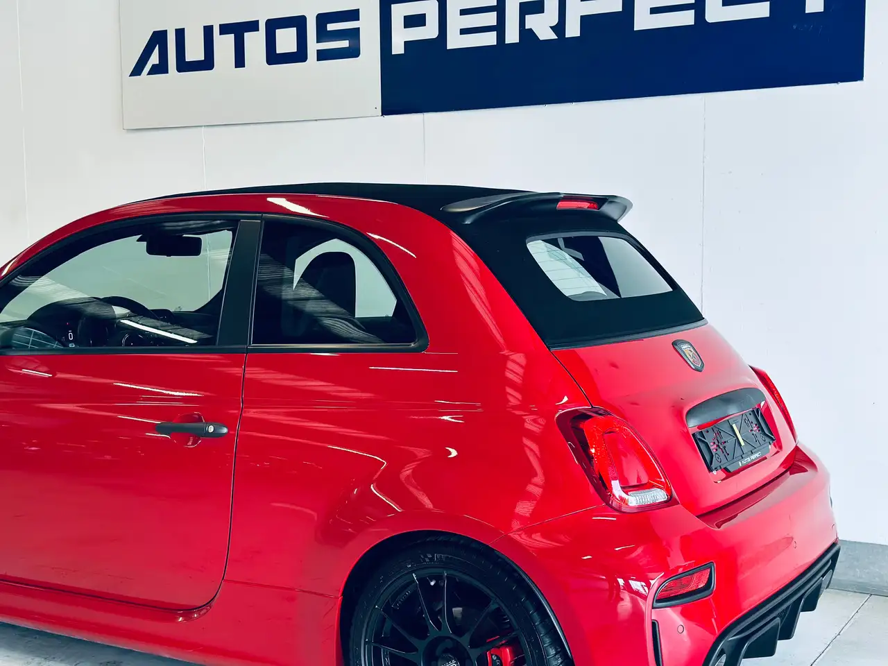 Abarth 695C 2023 — фото 15