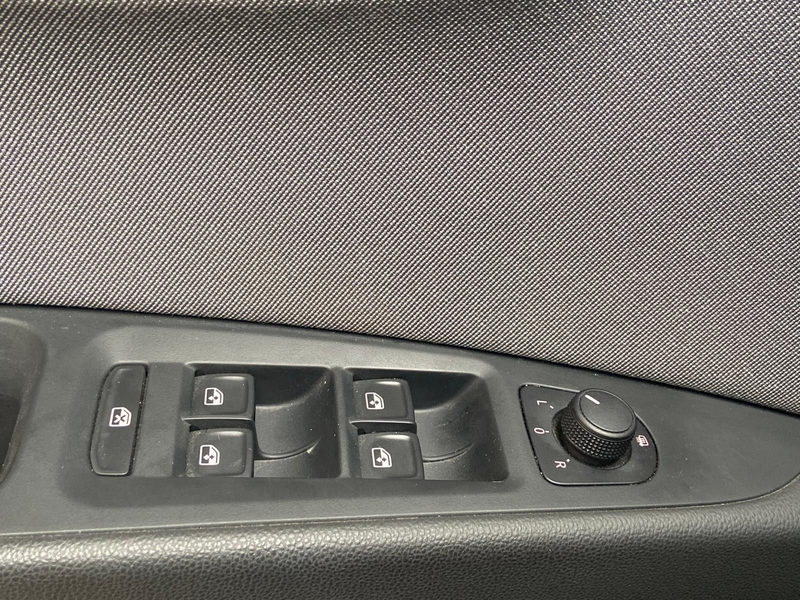 SEAT Leon Style CNG Kamera Sitzheizung Tempomat — photo 15