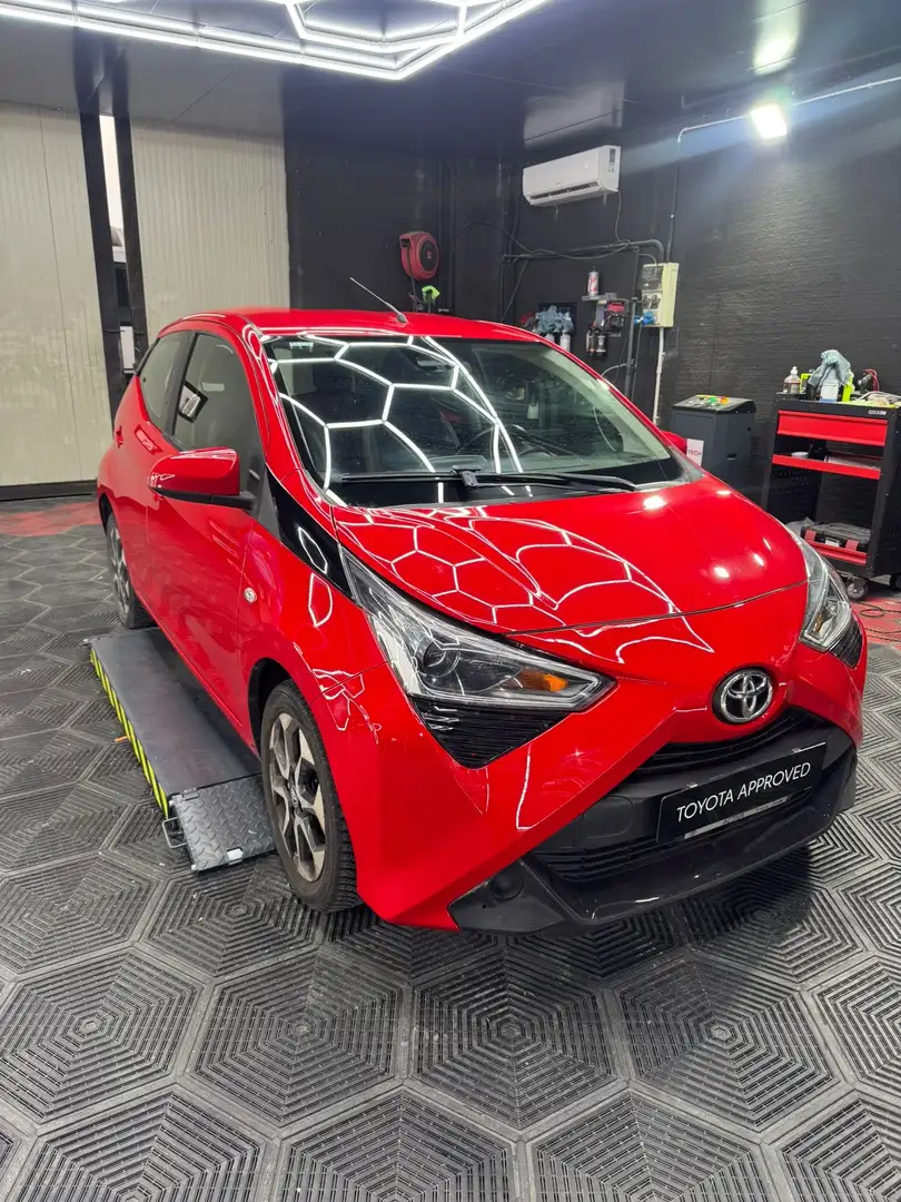 Toyota Aygo 5p 1.0 x-play 72cv - 1