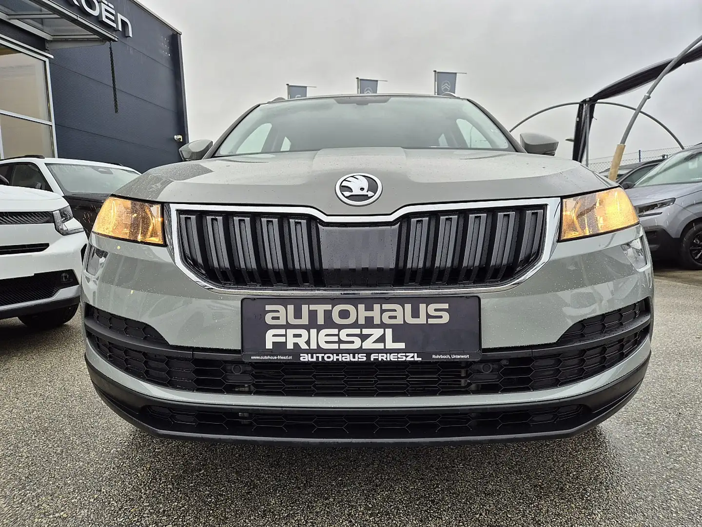 Skoda Karoq 1,6 TDI Ambition Grau - 2