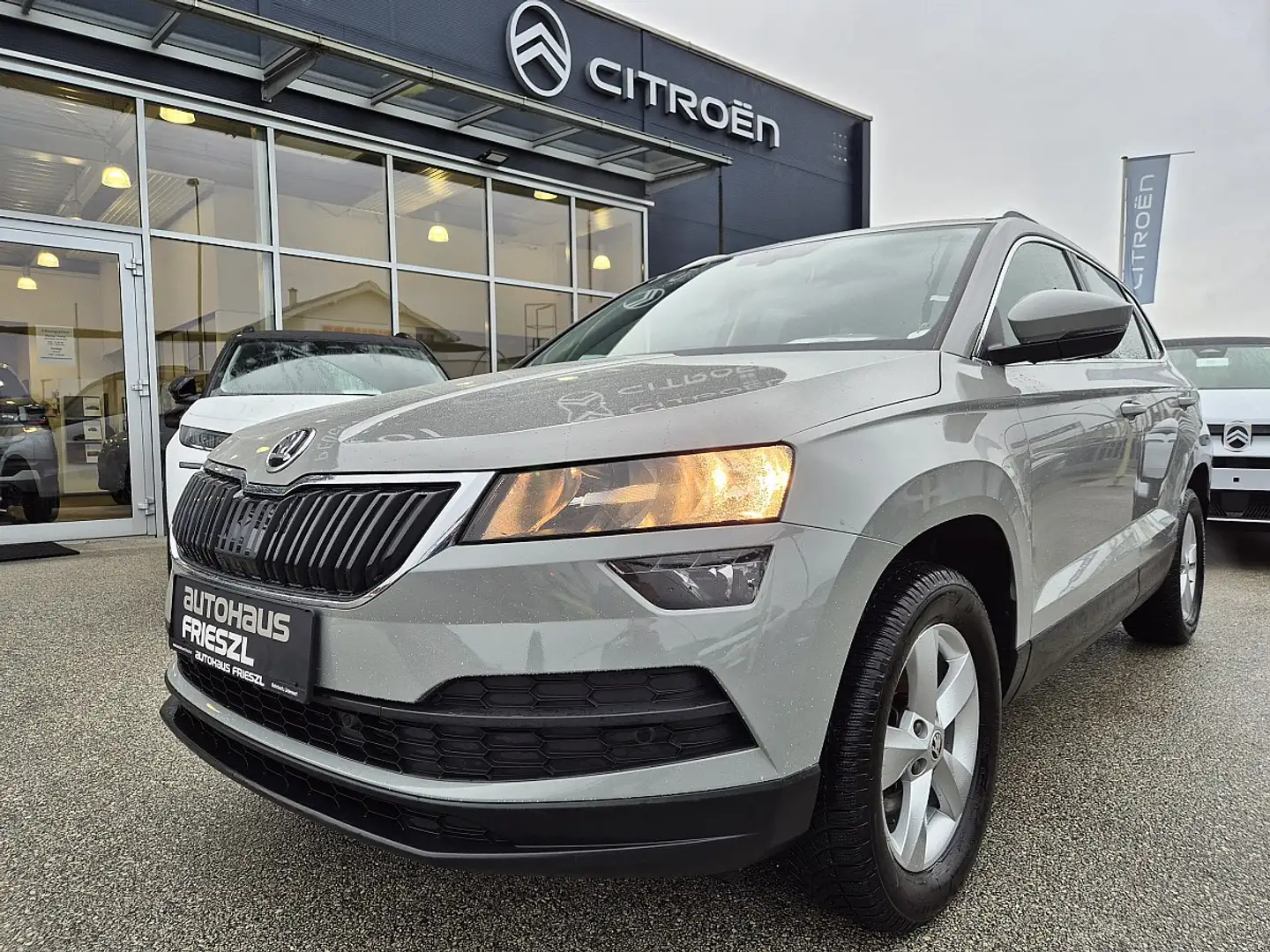 Skoda Karoq 1,6 TDI Ambition Grau - 1