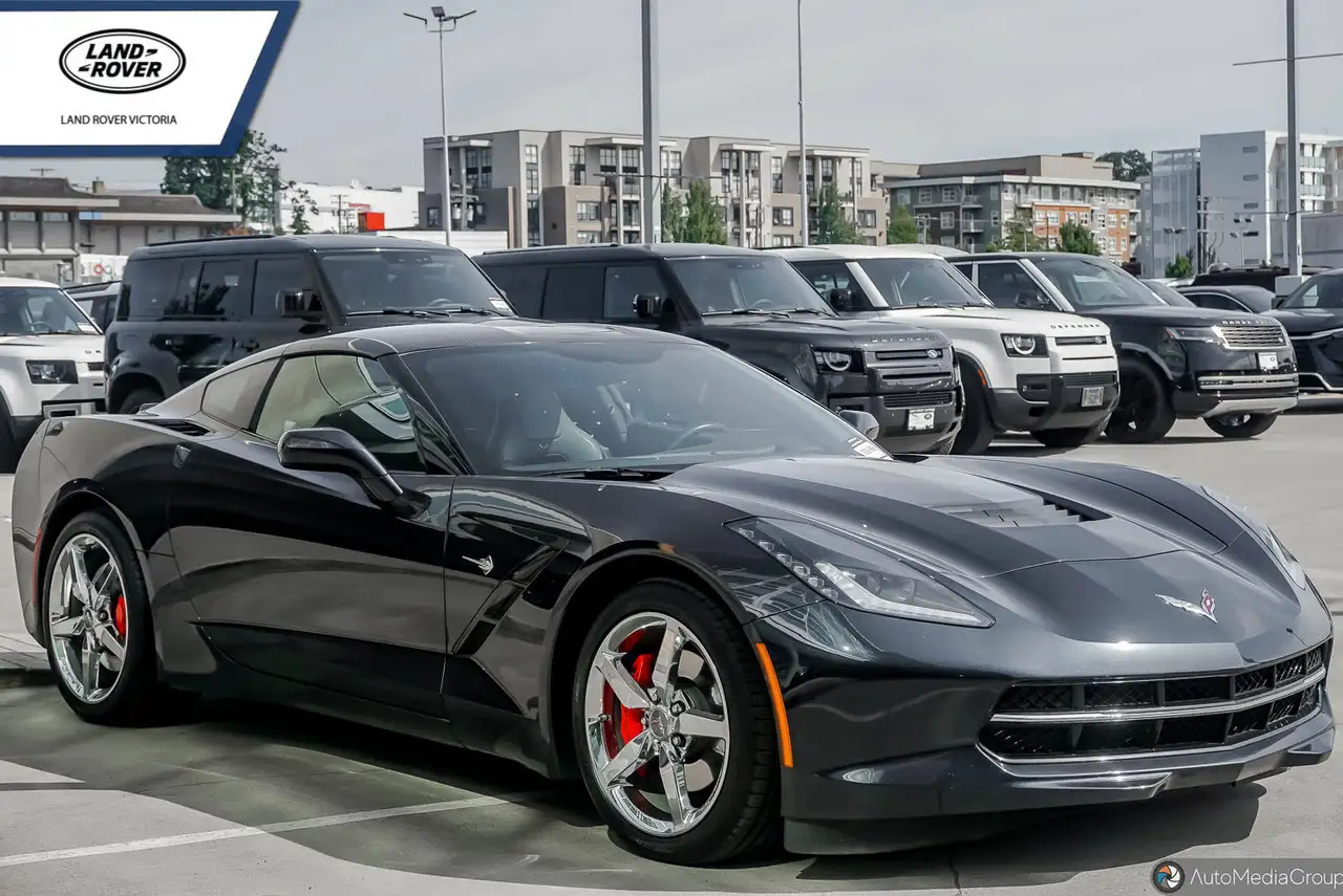 Chevrolet Corvette снимка Chevrolet Corvette