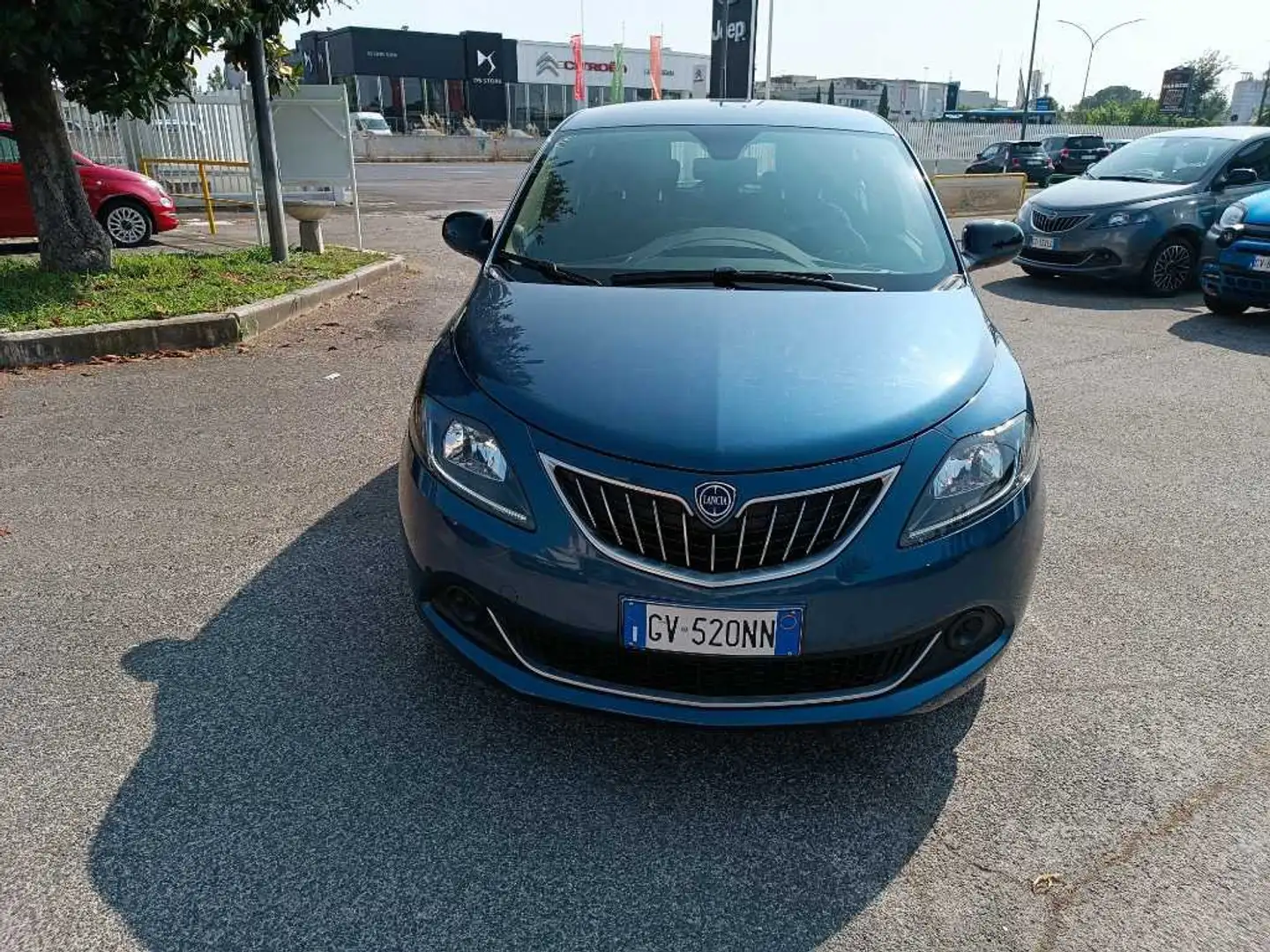 Lancia Ypsilon New 5 porte My24 1.0 Firefly 70 CvStart&Stop Hybr Blu/Azzurro - 2
