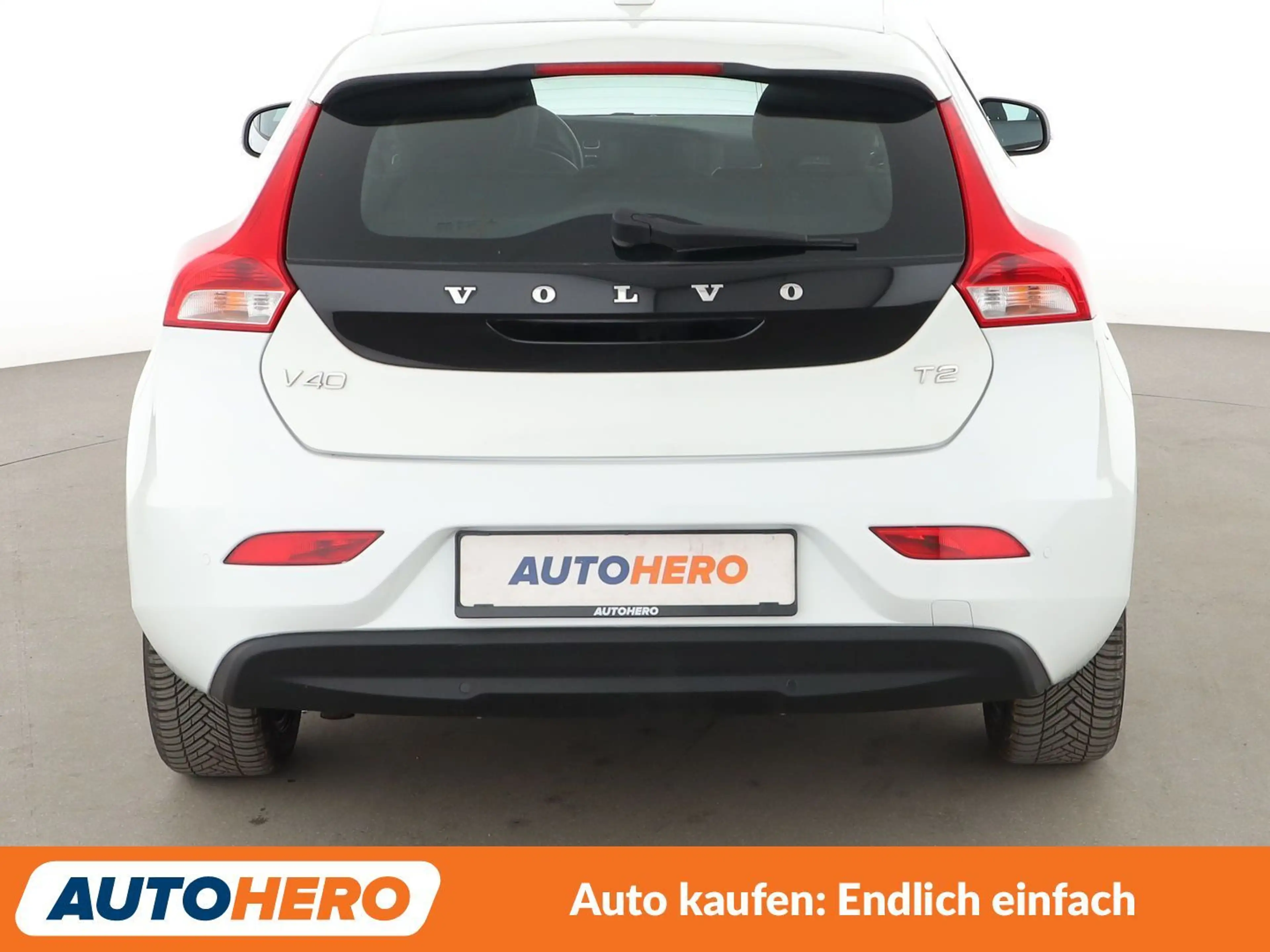 Volvo V40 2.0 T2 Momentum*TEMPO*PDC*SHZ*ALU*KLIMA*LIM* — photo 5
