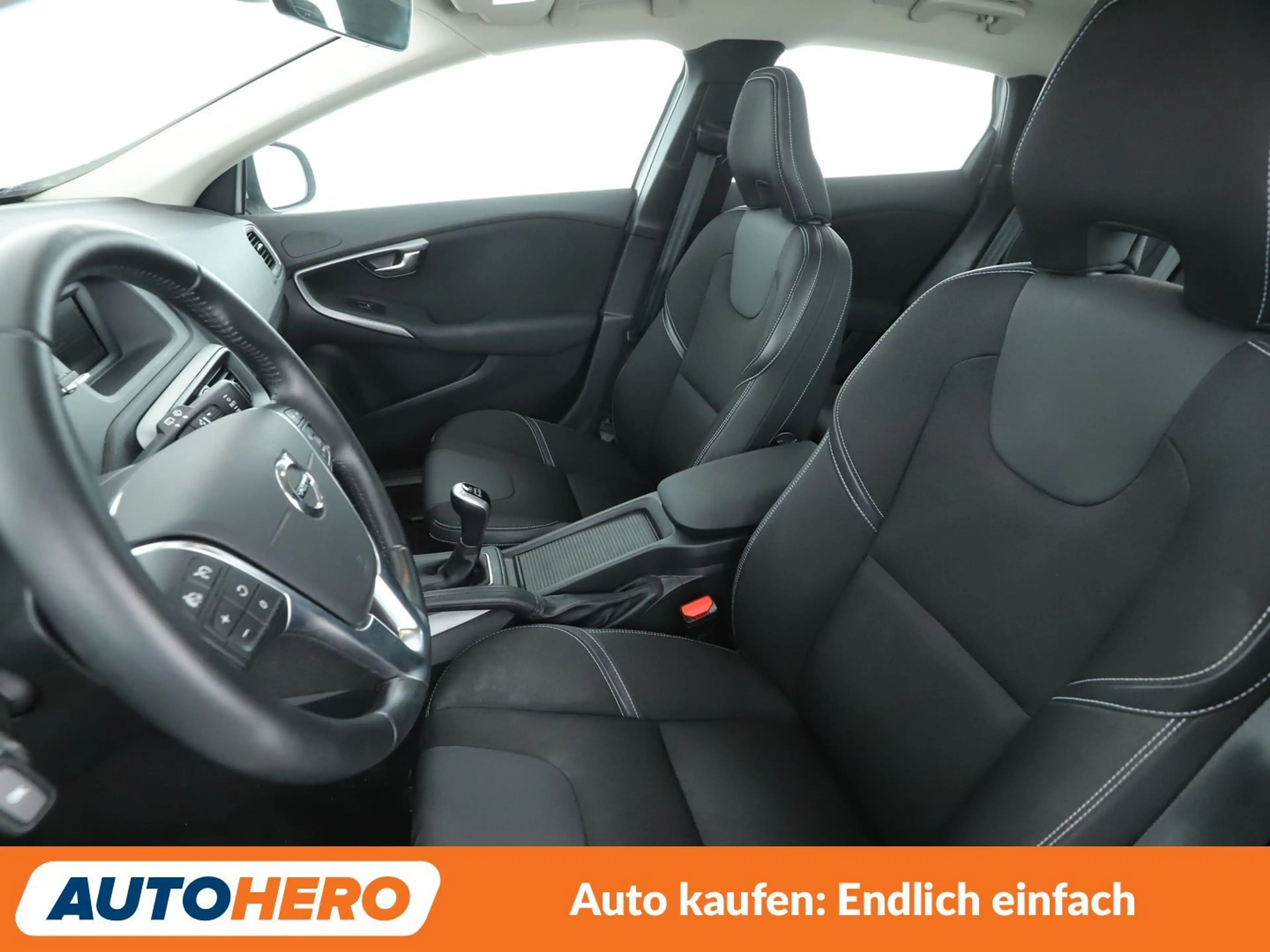 Volvo V40 2.0 T2 Momentum*TEMPO*PDC*SHZ*ALU*KLIMA*LIM* — photo 10