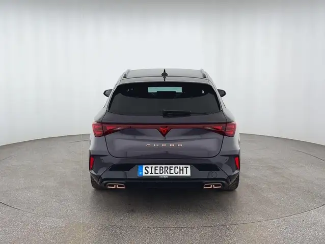 Cupra Leon view 4