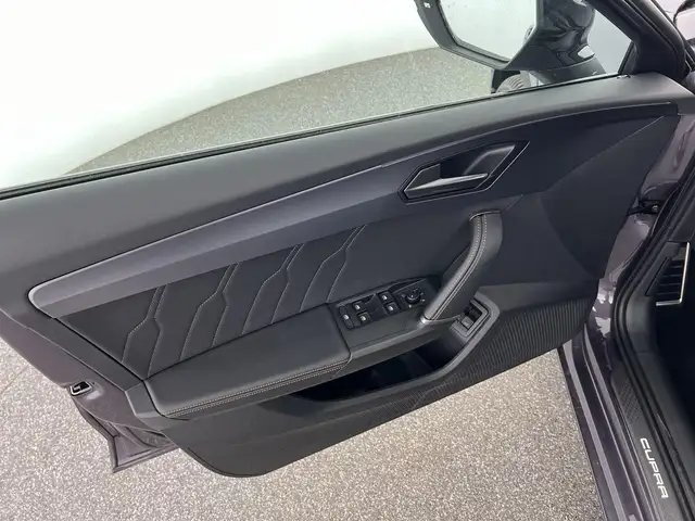 Cupra Leon view 11