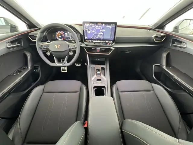 Cupra Leon view 6