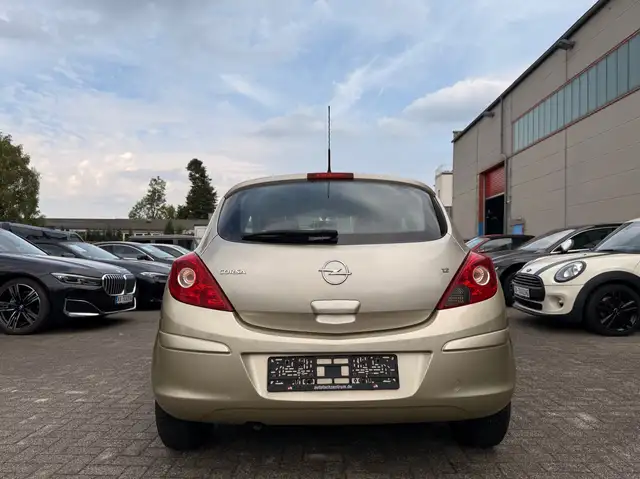 Opel Corsa view 6